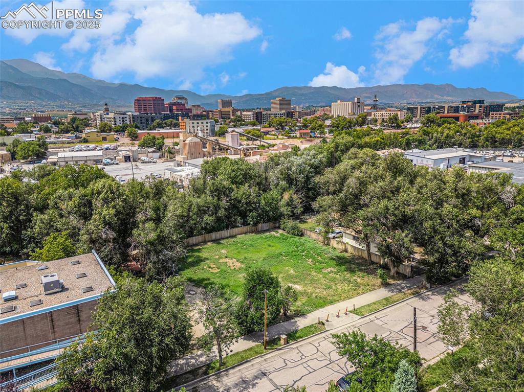 Colorado Springs, CO 80903,312 S El Paso ST