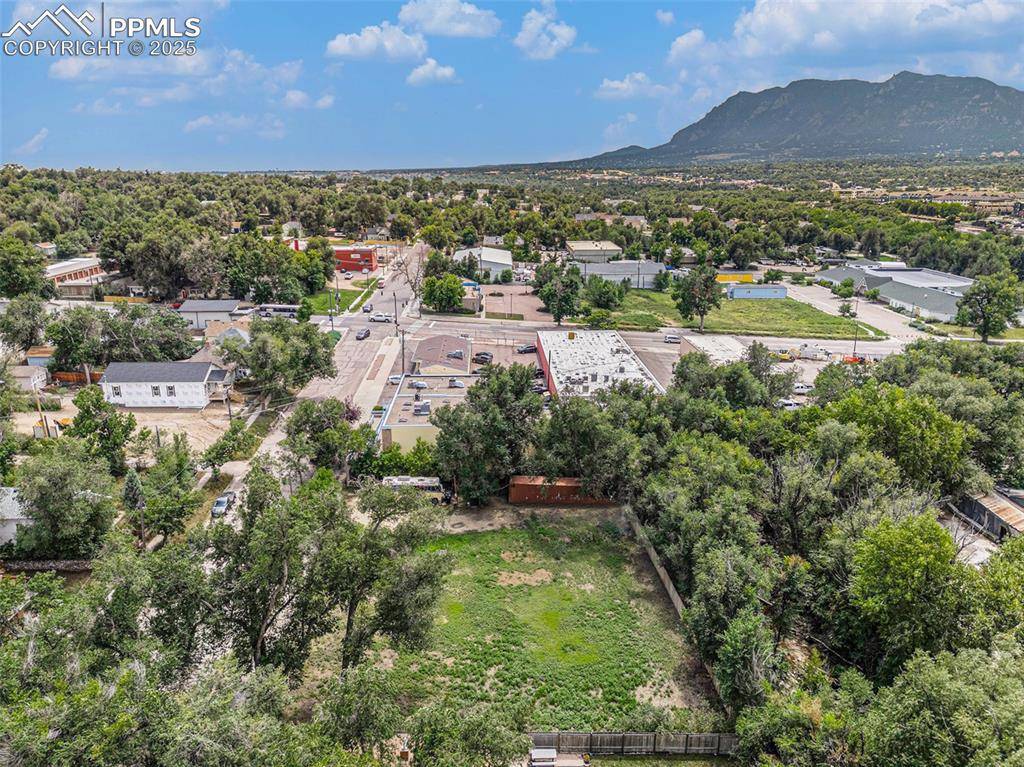 Colorado Springs, CO 80903,312 S El Paso ST