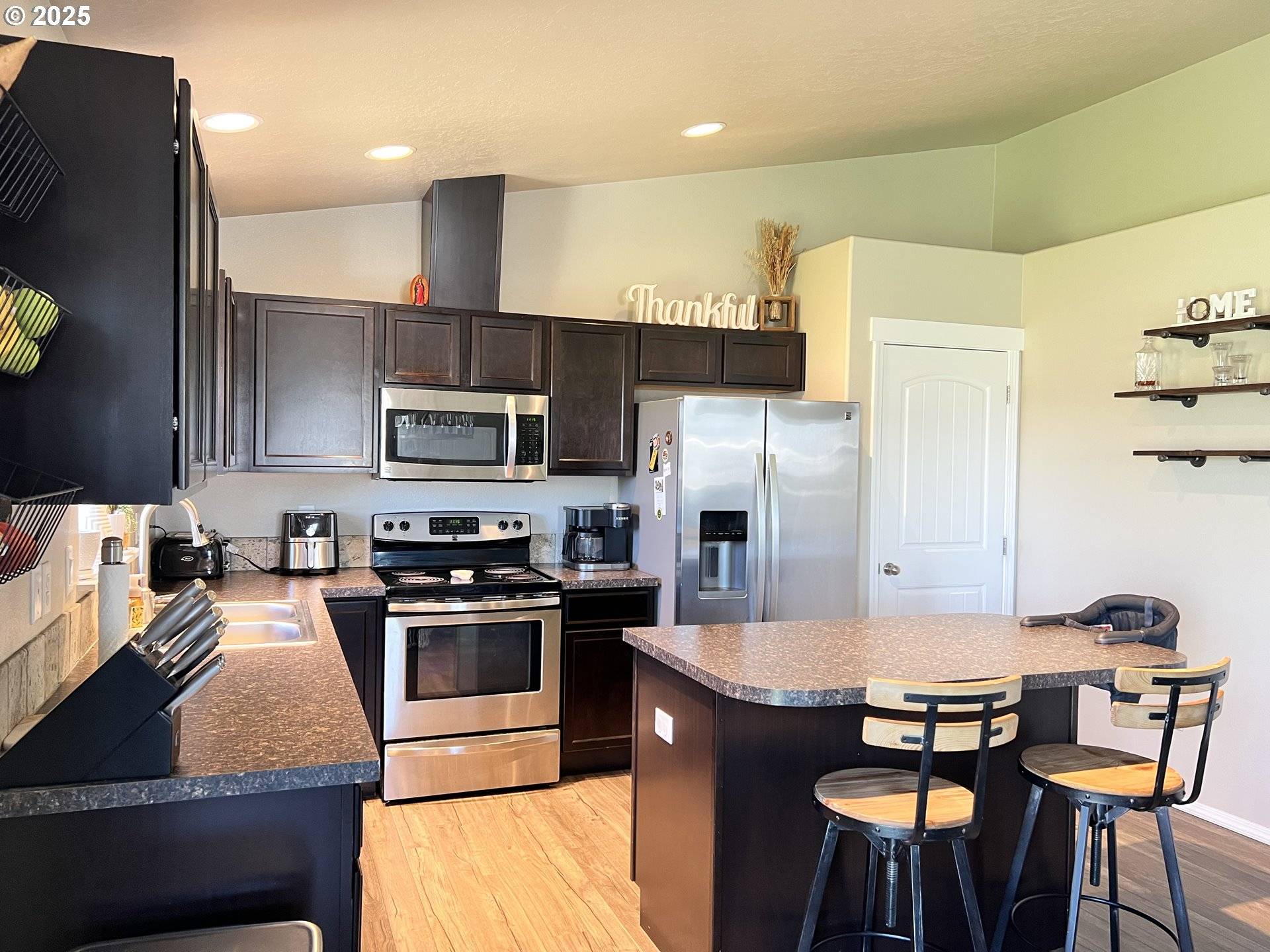 148 SW Falcon CT, Boardman, OR 97818