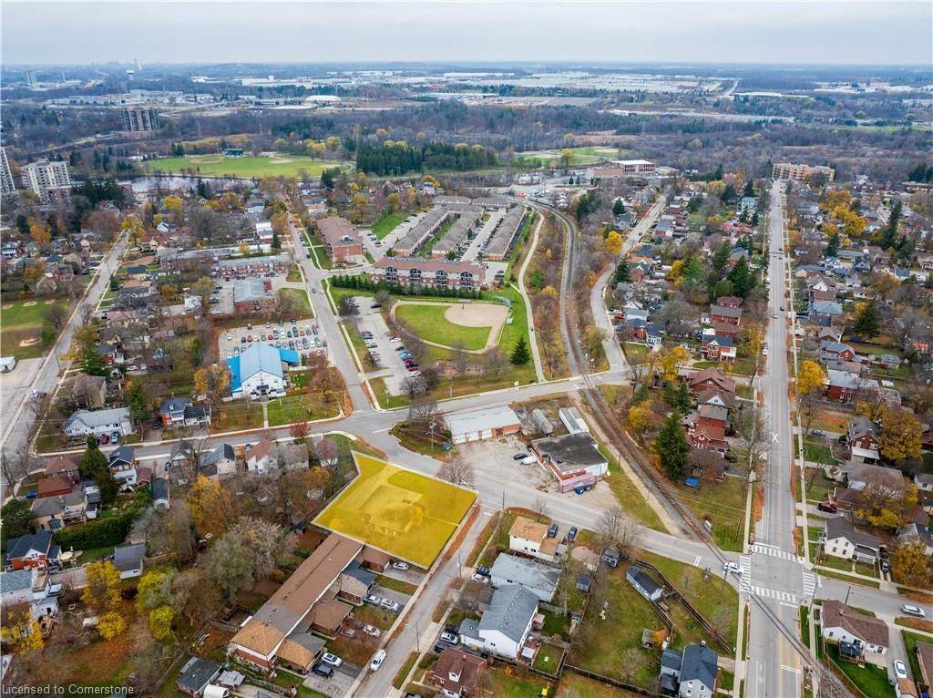 Cambridge, ON N3H 5E9,359 Lawrence ST