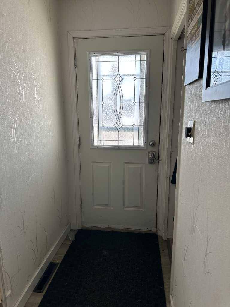 Youngstown, AB T0J 3P0,308 2 AVE