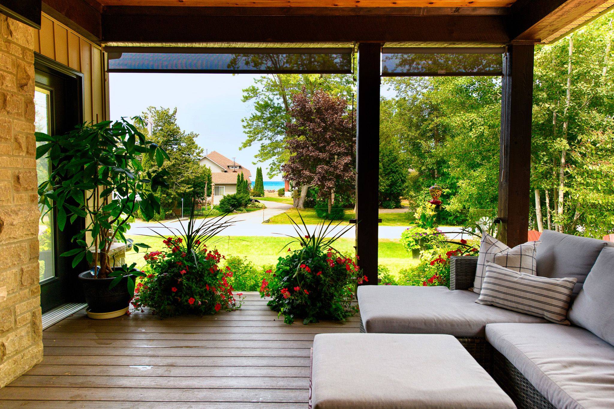 Wasaga Beach, ON L9Z 2X7,2165 Shore LN