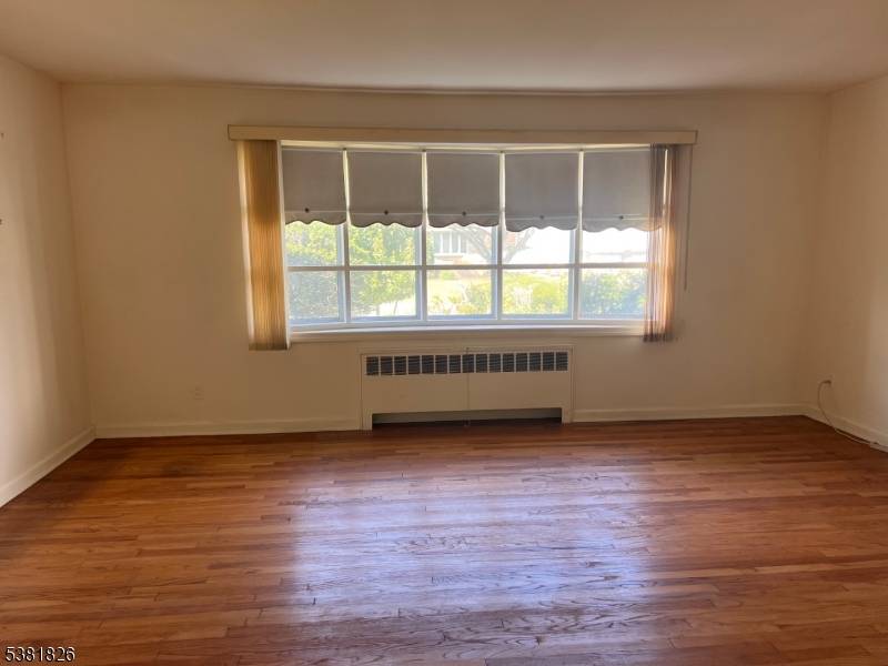 Union Twp., NJ 07083,647 Evergreen Pkwy