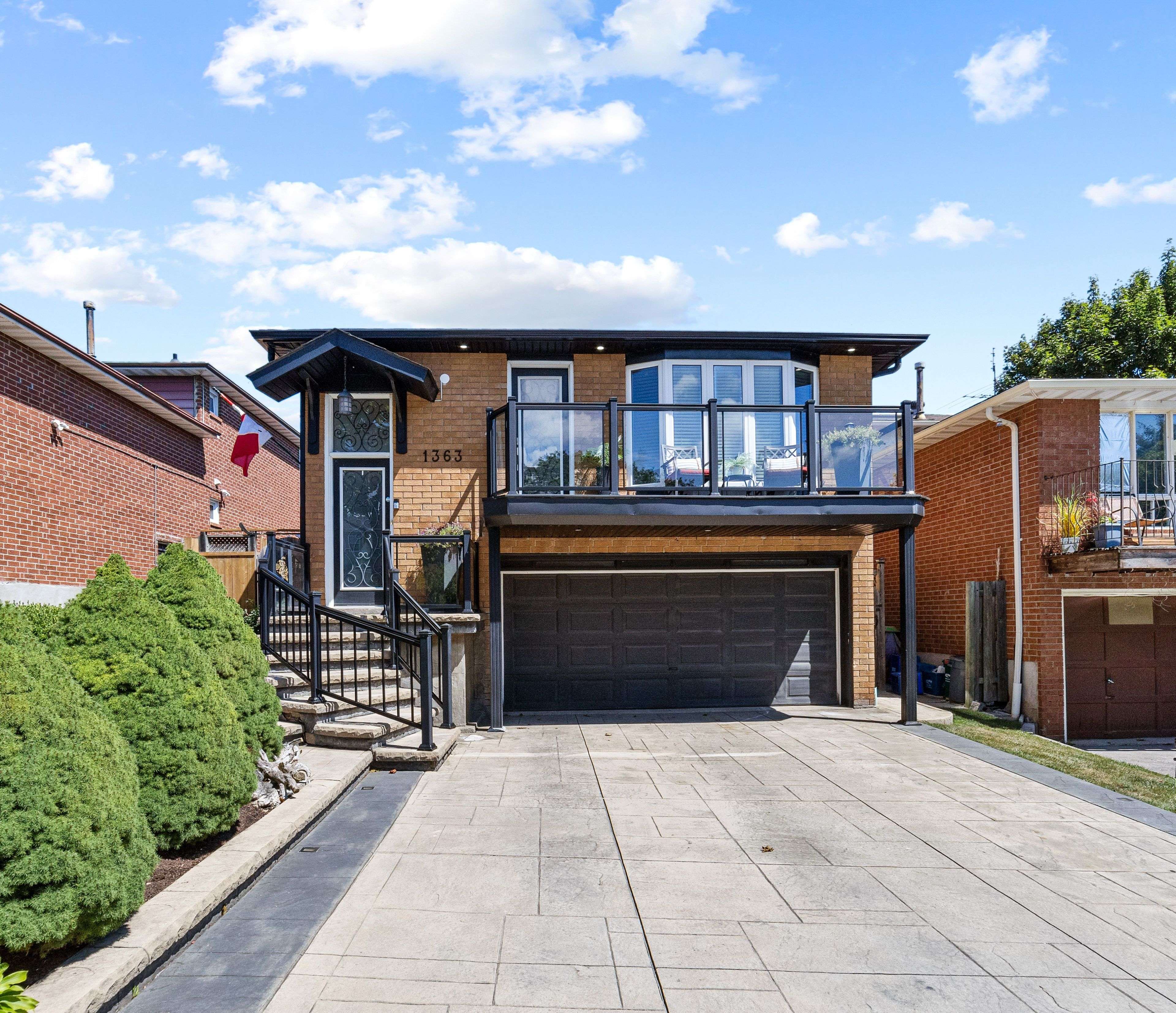 Oakville, ON L6H 3E7,1363 Harmsworth SQ