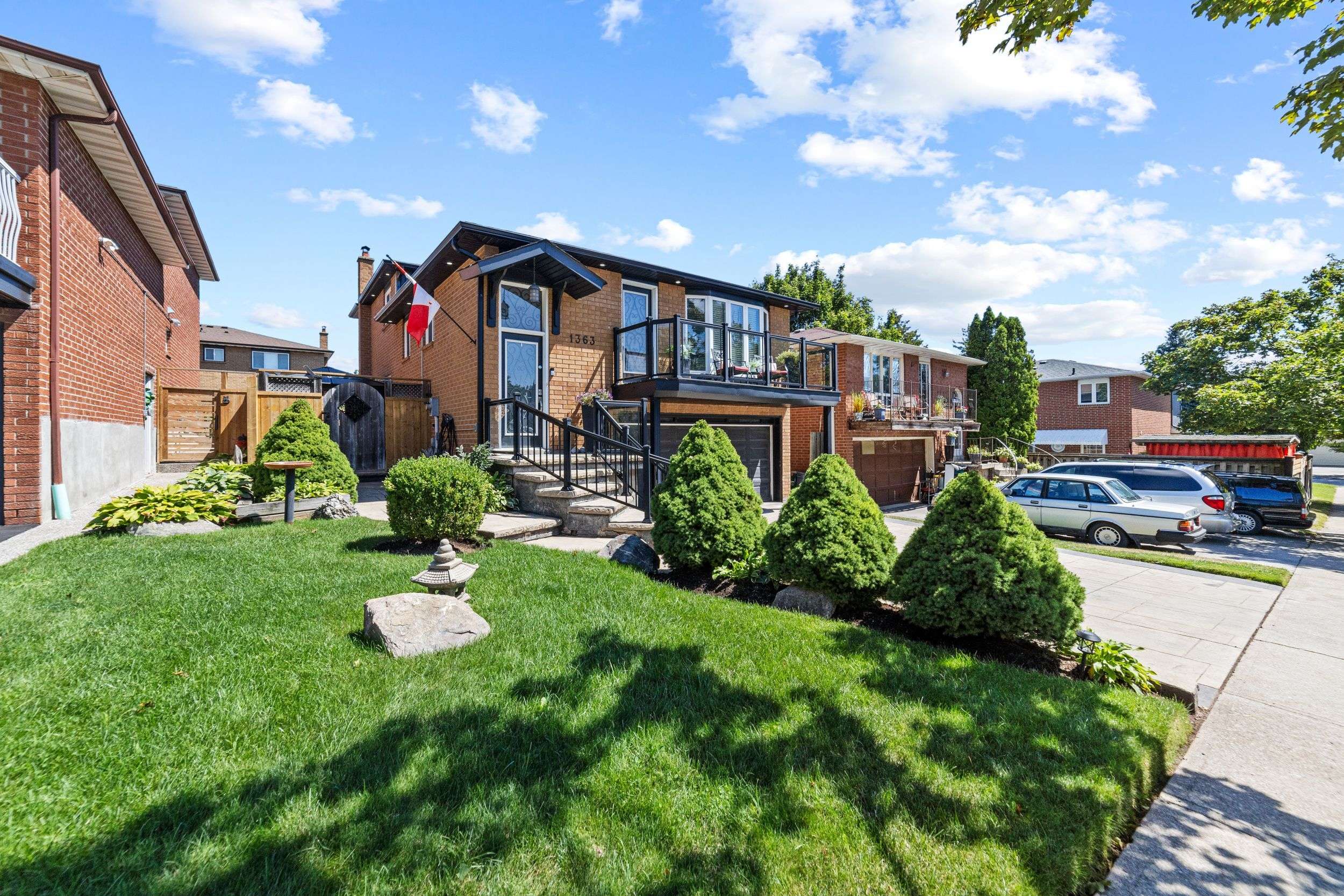 Oakville, ON L6H 3E7,1363 Harmsworth SQ