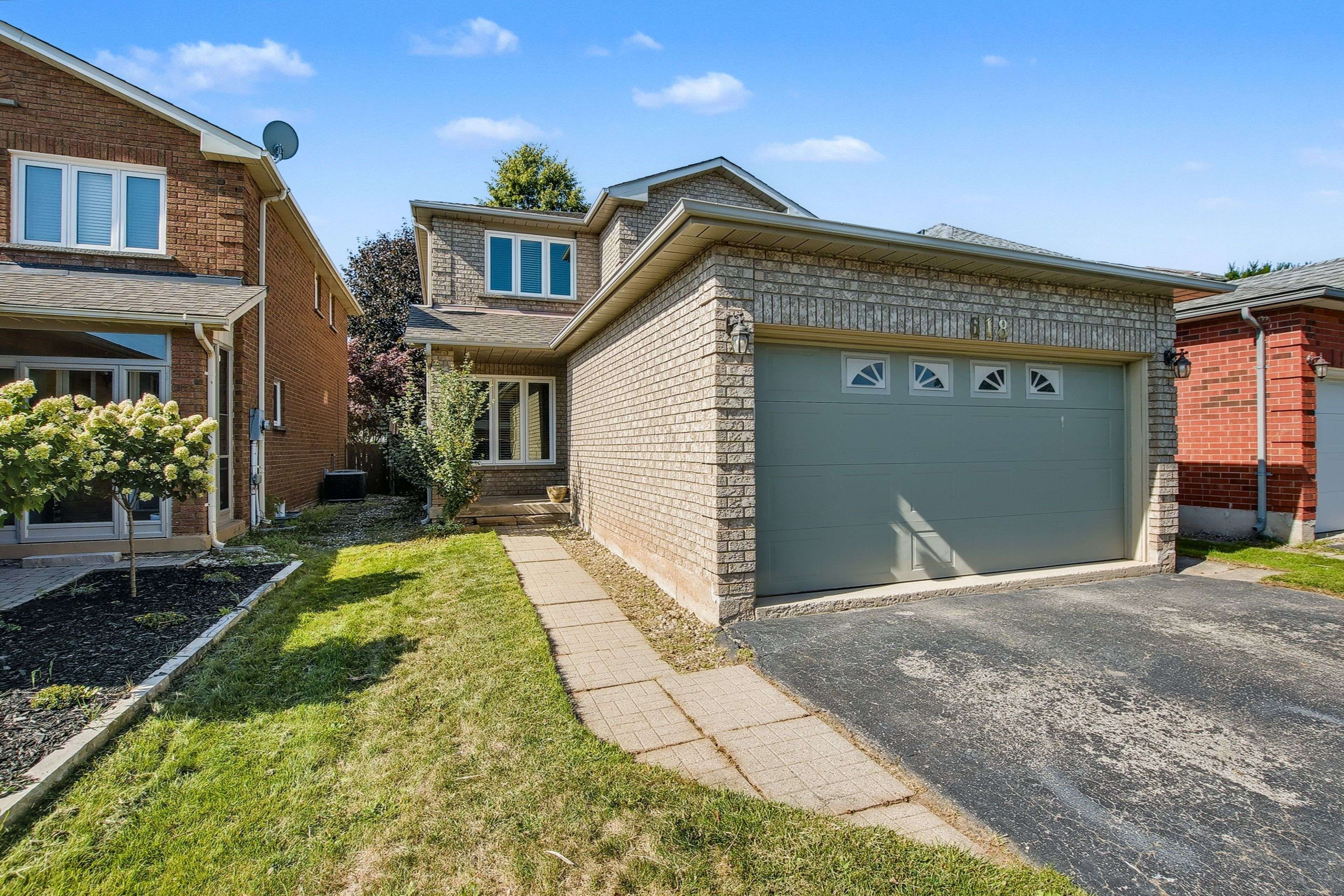 Burlington, ON L7L 6E3,618 Fothergill BLVD