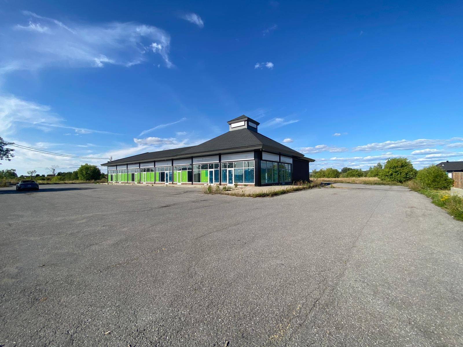 Constance Bay - Dunrobin - Kilmaurs - Woodlawn, ON K0A 1T0,2808 Dunrobin RD #2