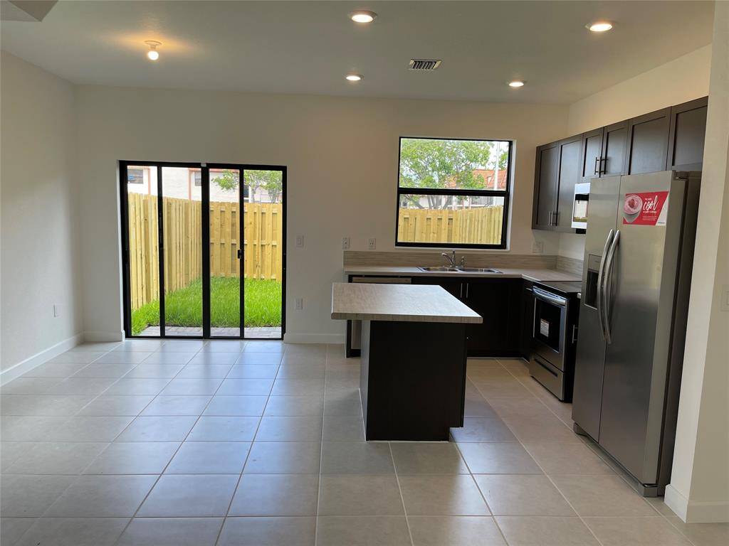 Miami, FL 33179,20651 NE 7 PL