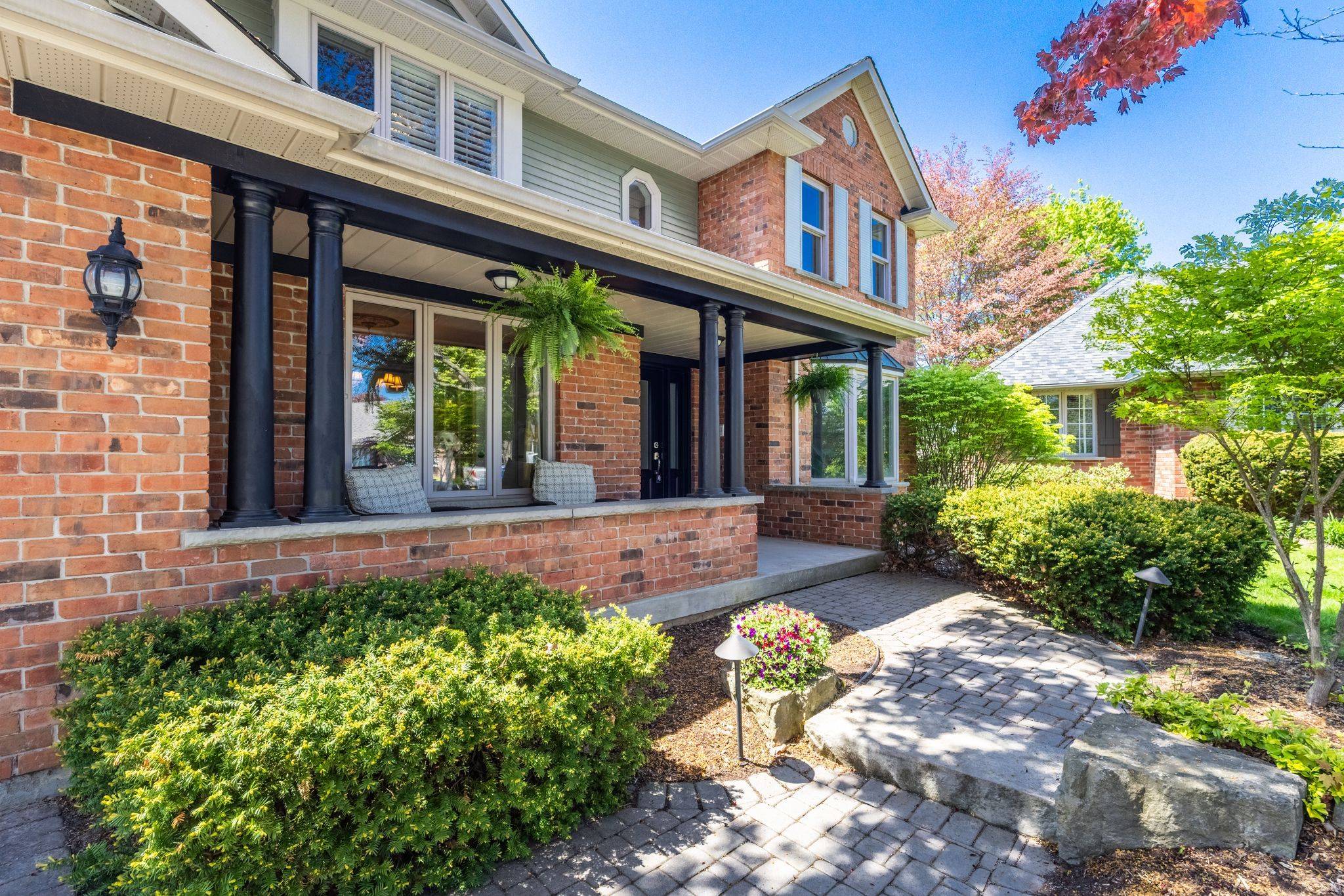 Burlington, ON L7T 4K4,954 Wintergreen PL