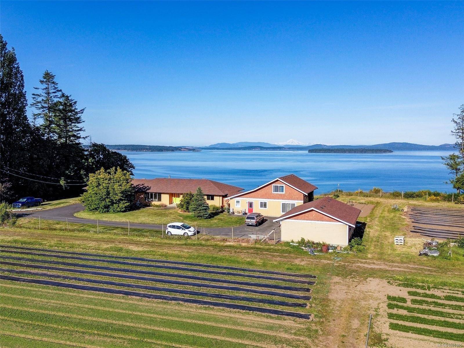 Central Saanich, BC V8L 1V2,3191 Martindale Rd