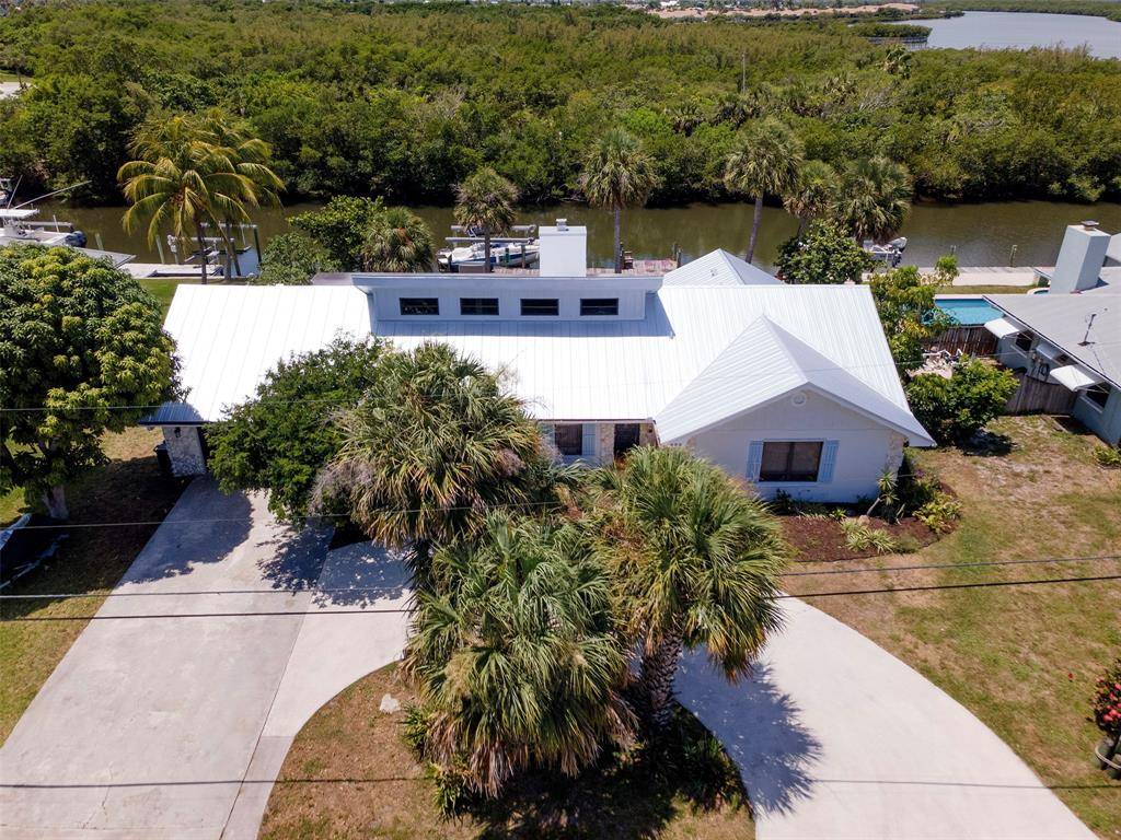 Hutchinson Island, FL 34949,929 Jackson Way