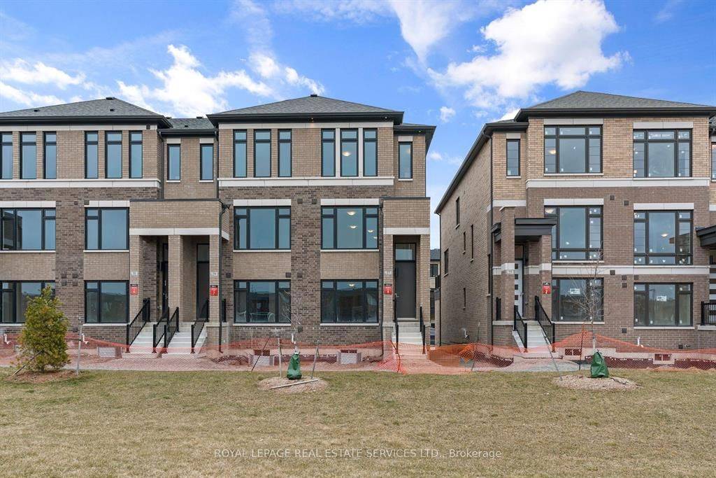 Barrie, ON L4N 6K7,27 Cherry Hill LN