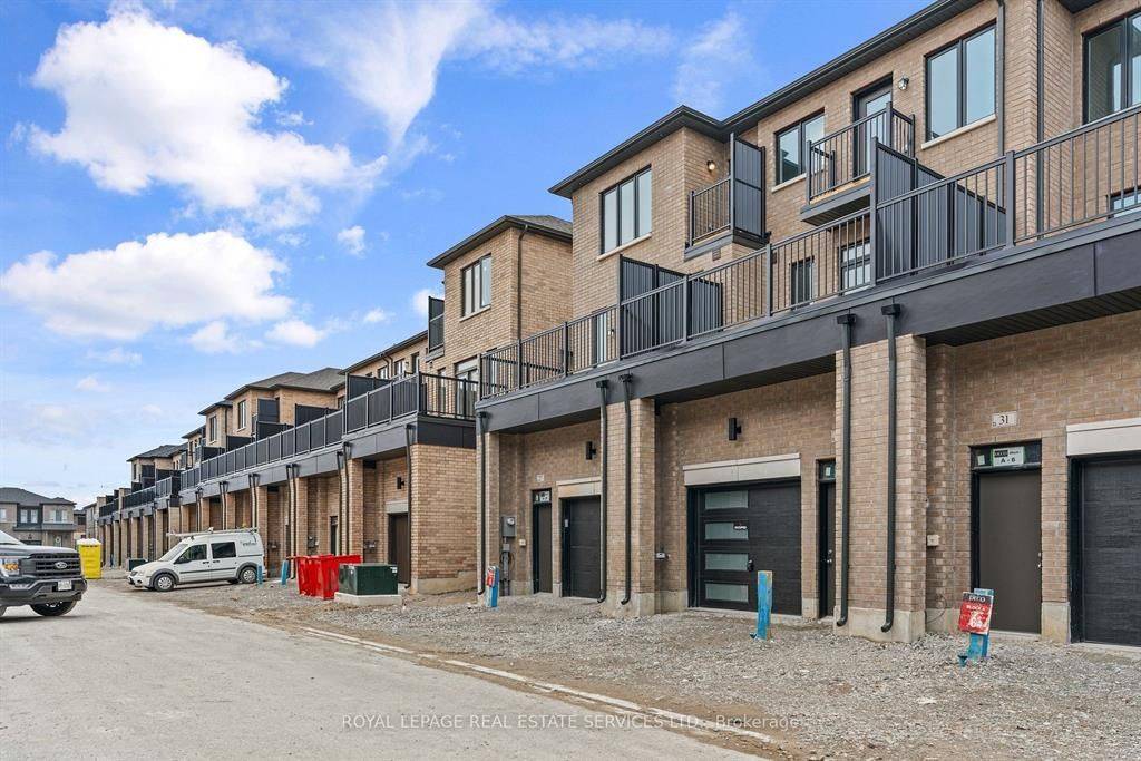 Barrie, ON L4N 6K7,27 Cherry Hill LN