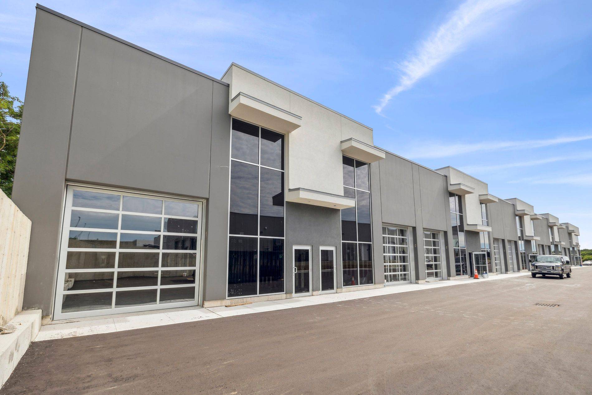 Hamilton, ON L8W 0A9,24 Ditton DR #3 & 4