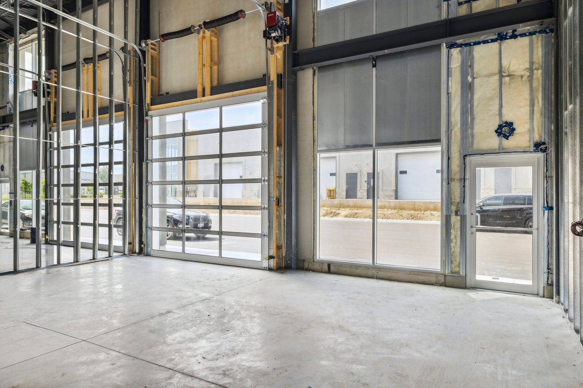 Hamilton, ON L8W 0A9,24 Ditton DR #3 & 4