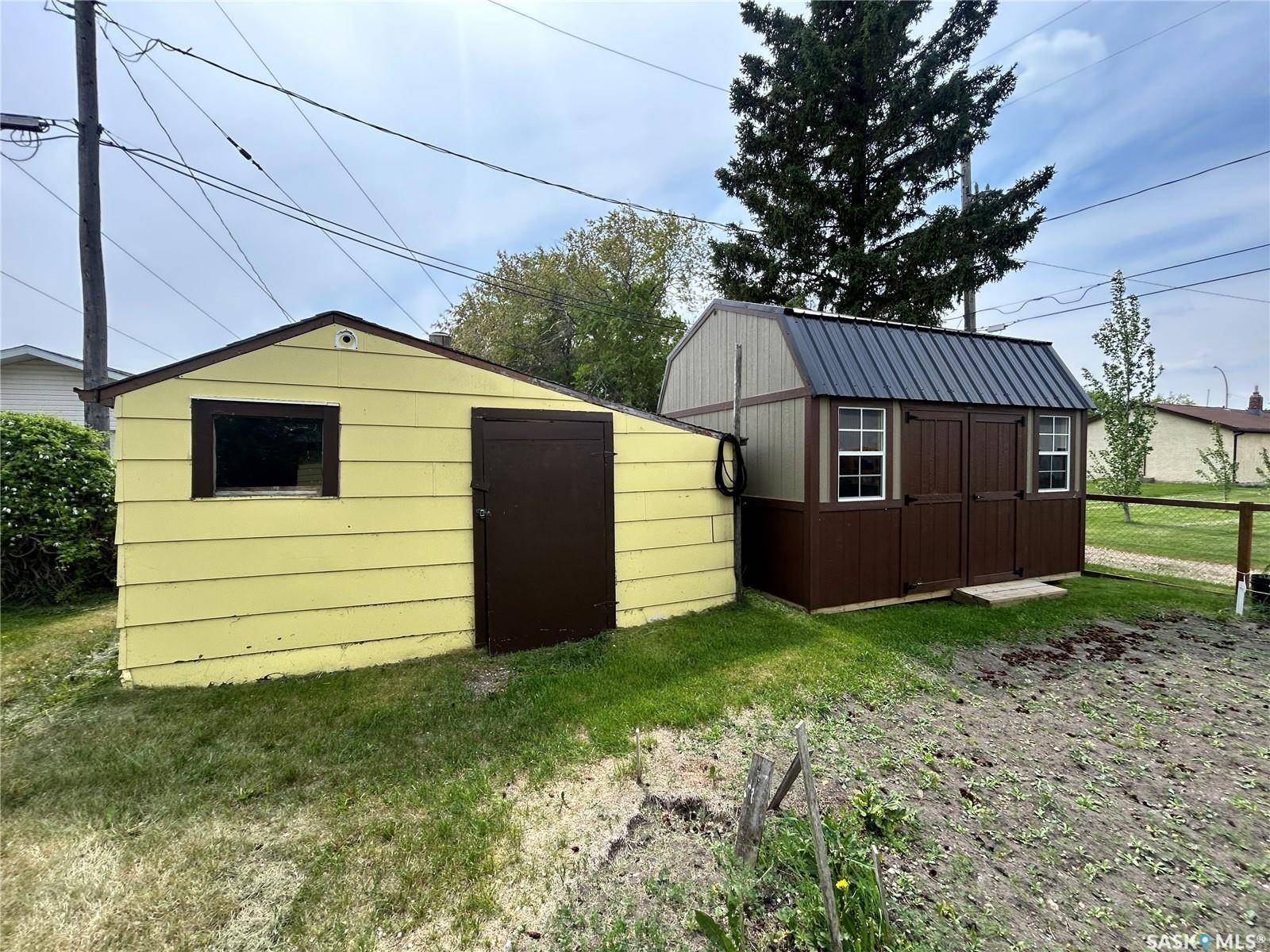 Spy Hill, SK S0A 3W0,601 2nd AVENUE