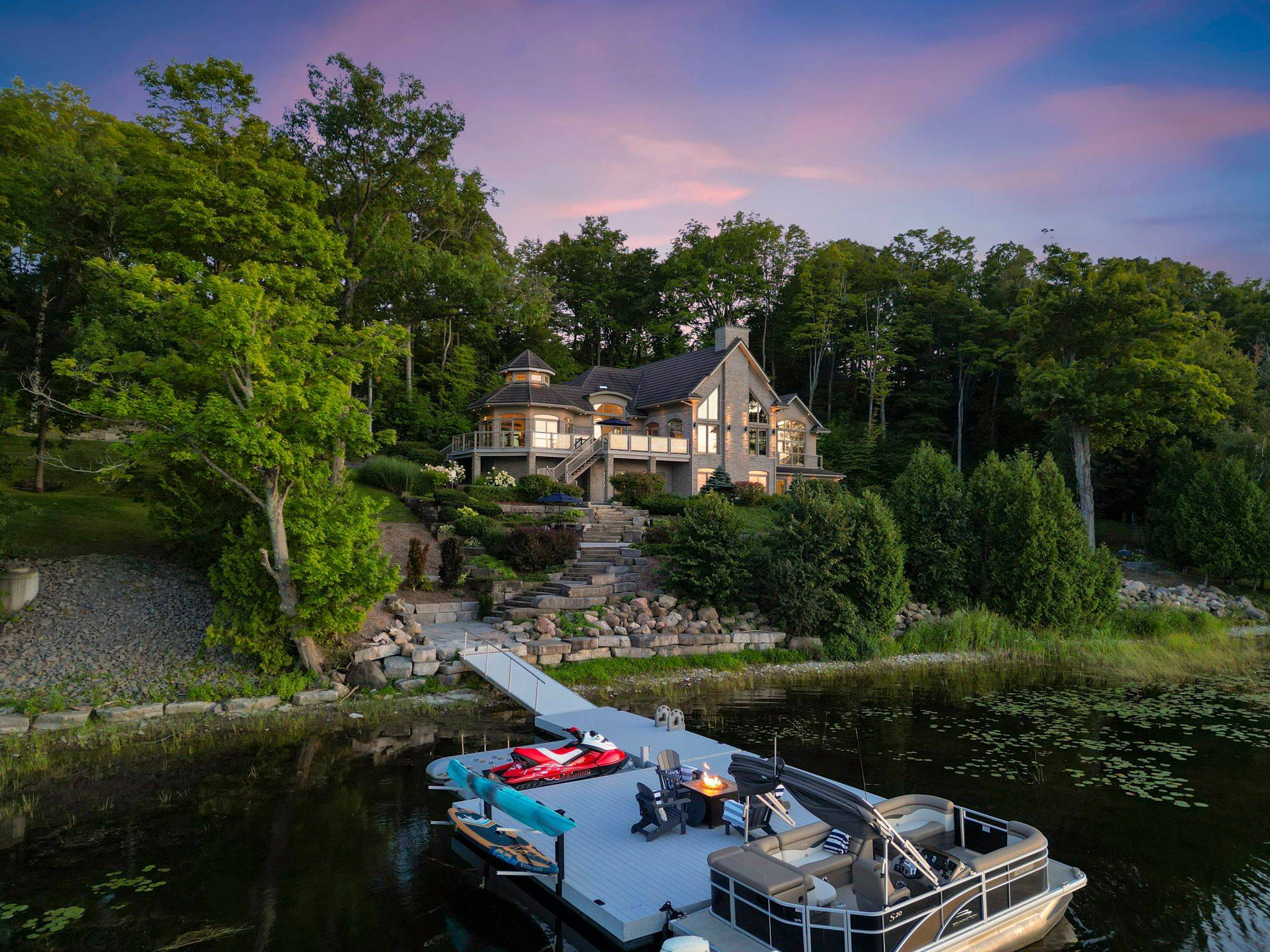 Prince Edward County, ON K0K 1W0,1086 County 14 RD