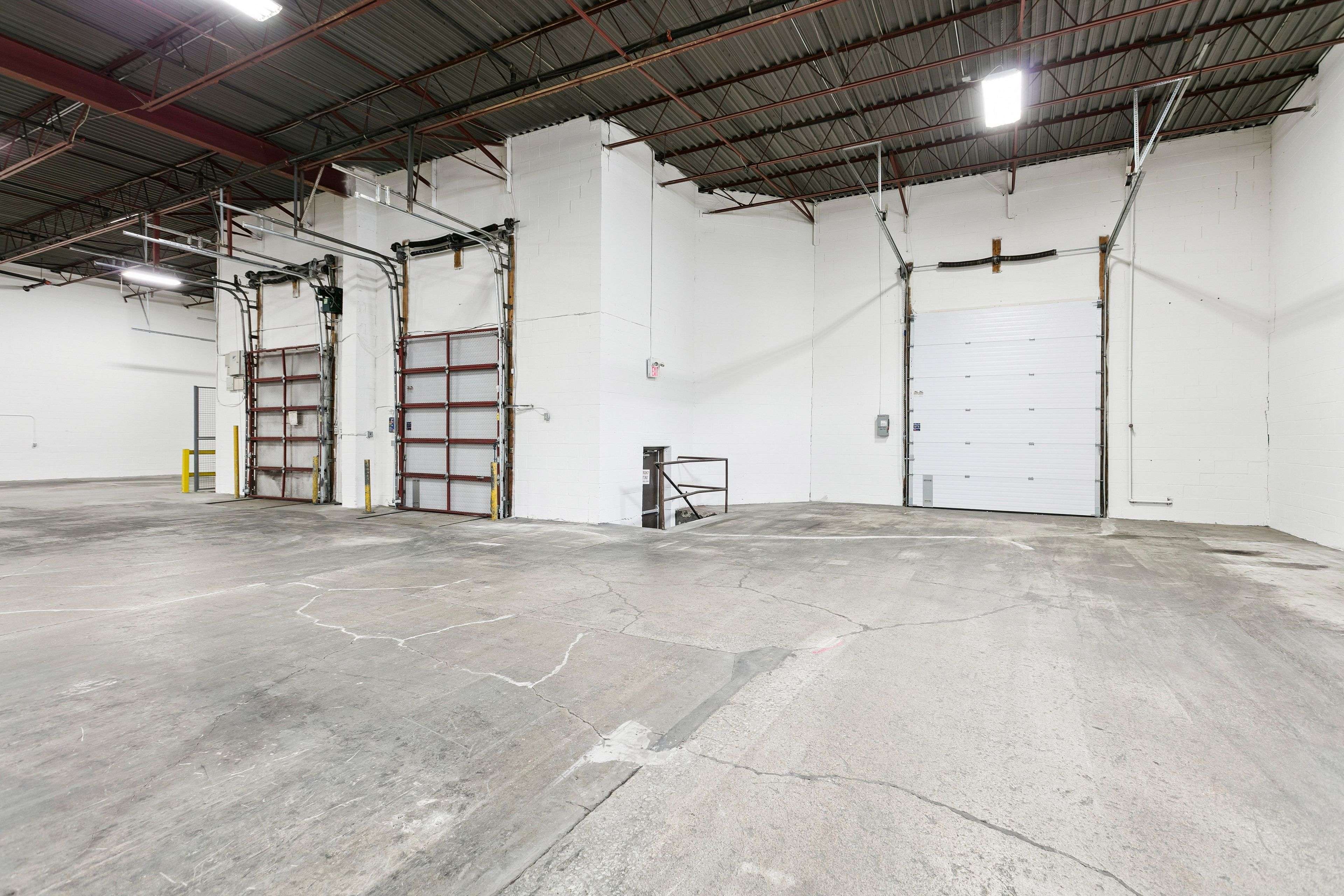 Mississauga, ON L5S 1W2,6885-6895 Menway CT #Unit 2