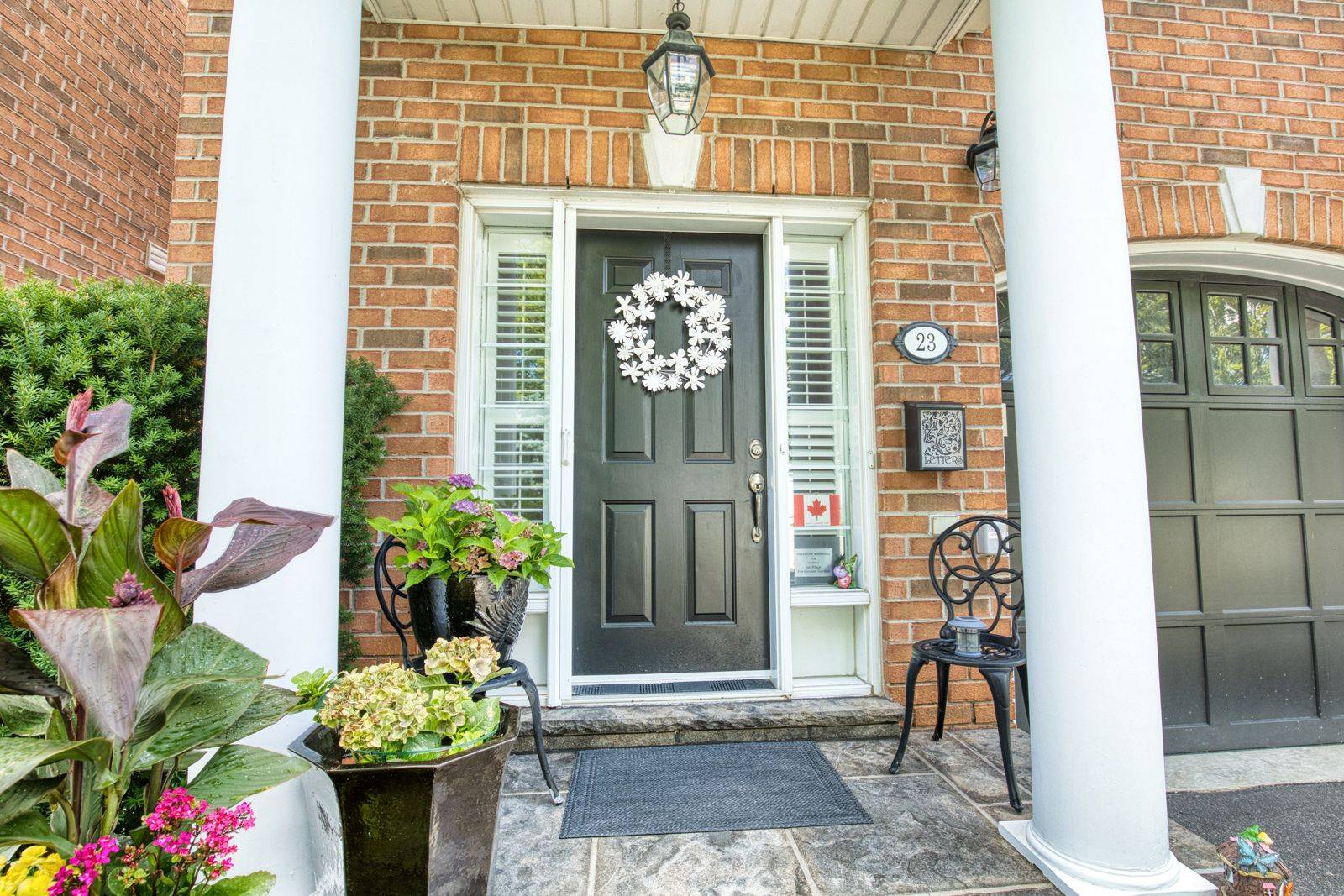 Mississauga, ON L5M 1R8,23 Ellen ST #4