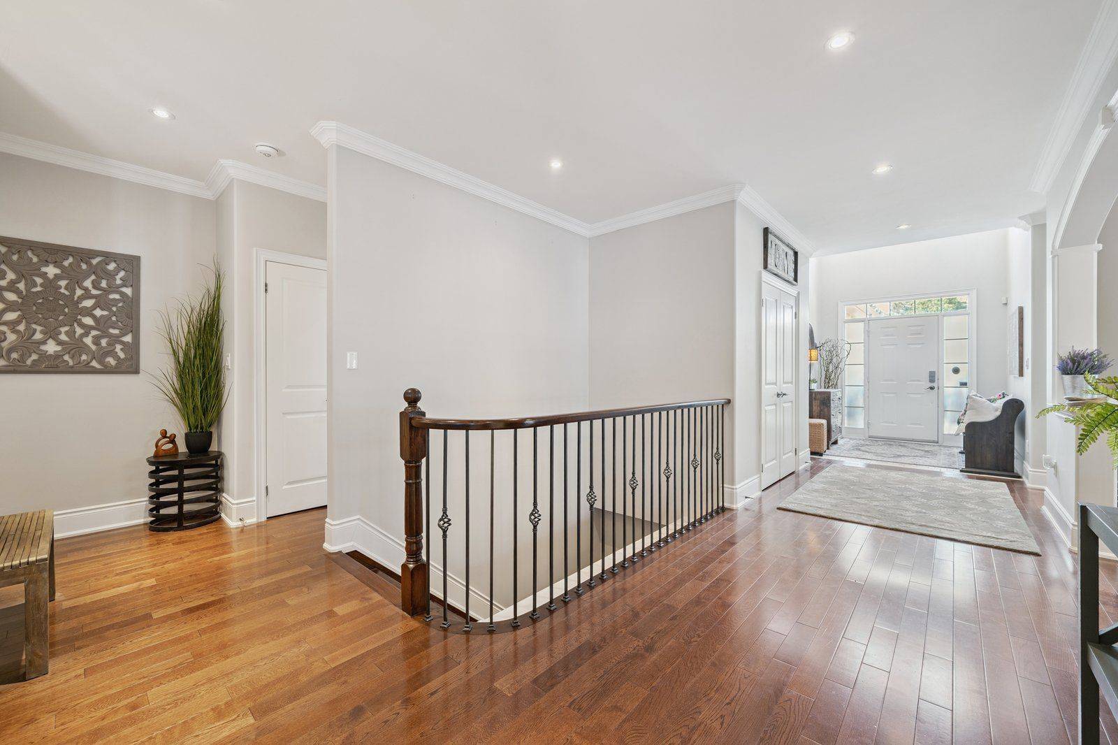 Whitby, ON L1N 2T1,99 Bell DR
