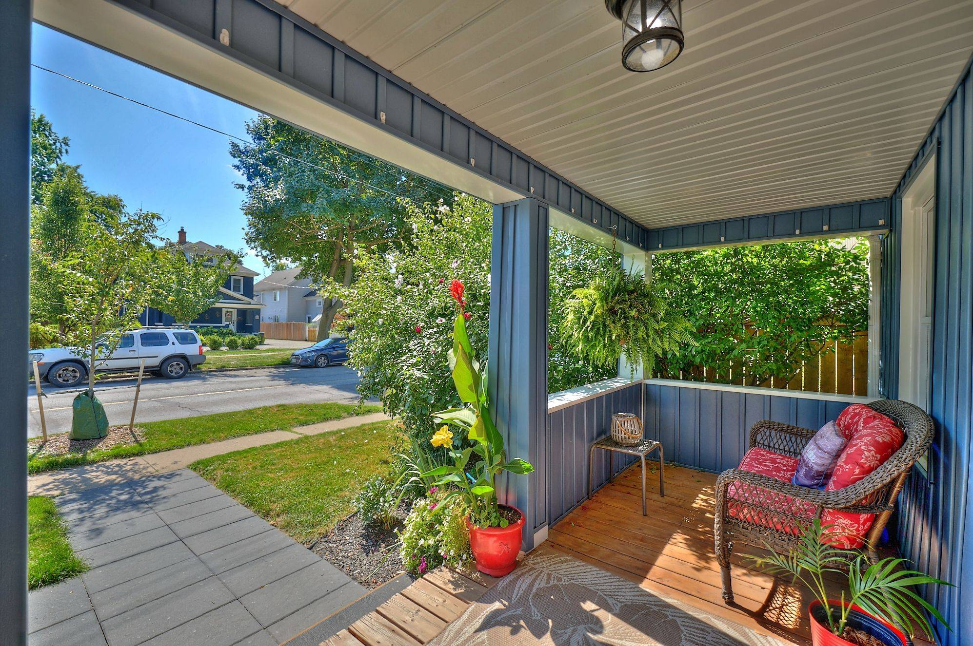 St. Catharines, ON L2N 4V5,146 Main ST