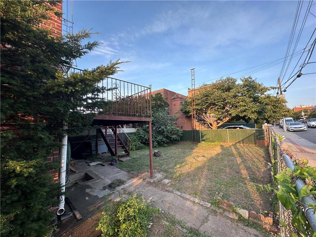 Brooklyn, NY 11214,8839 16th AVE