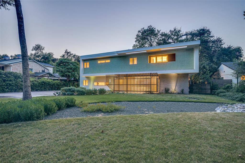 Dallas, TX 75218,8359 San Fernando Way