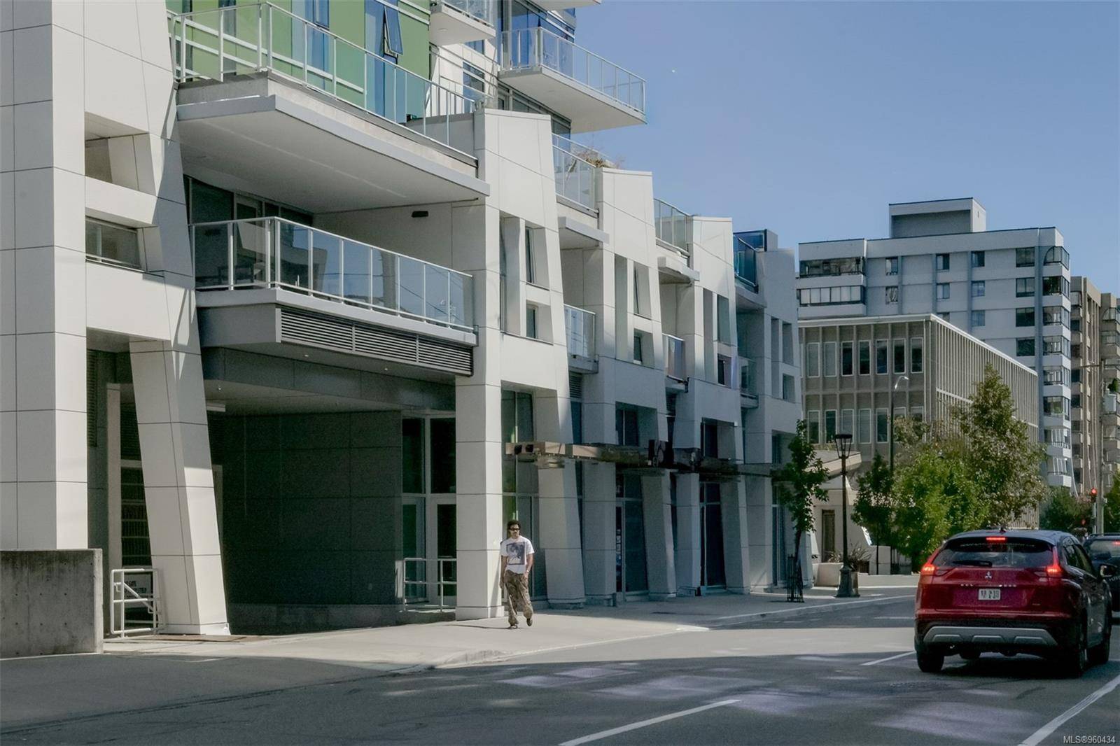 Victoria, BC V8V 3W3,946 Johnson St