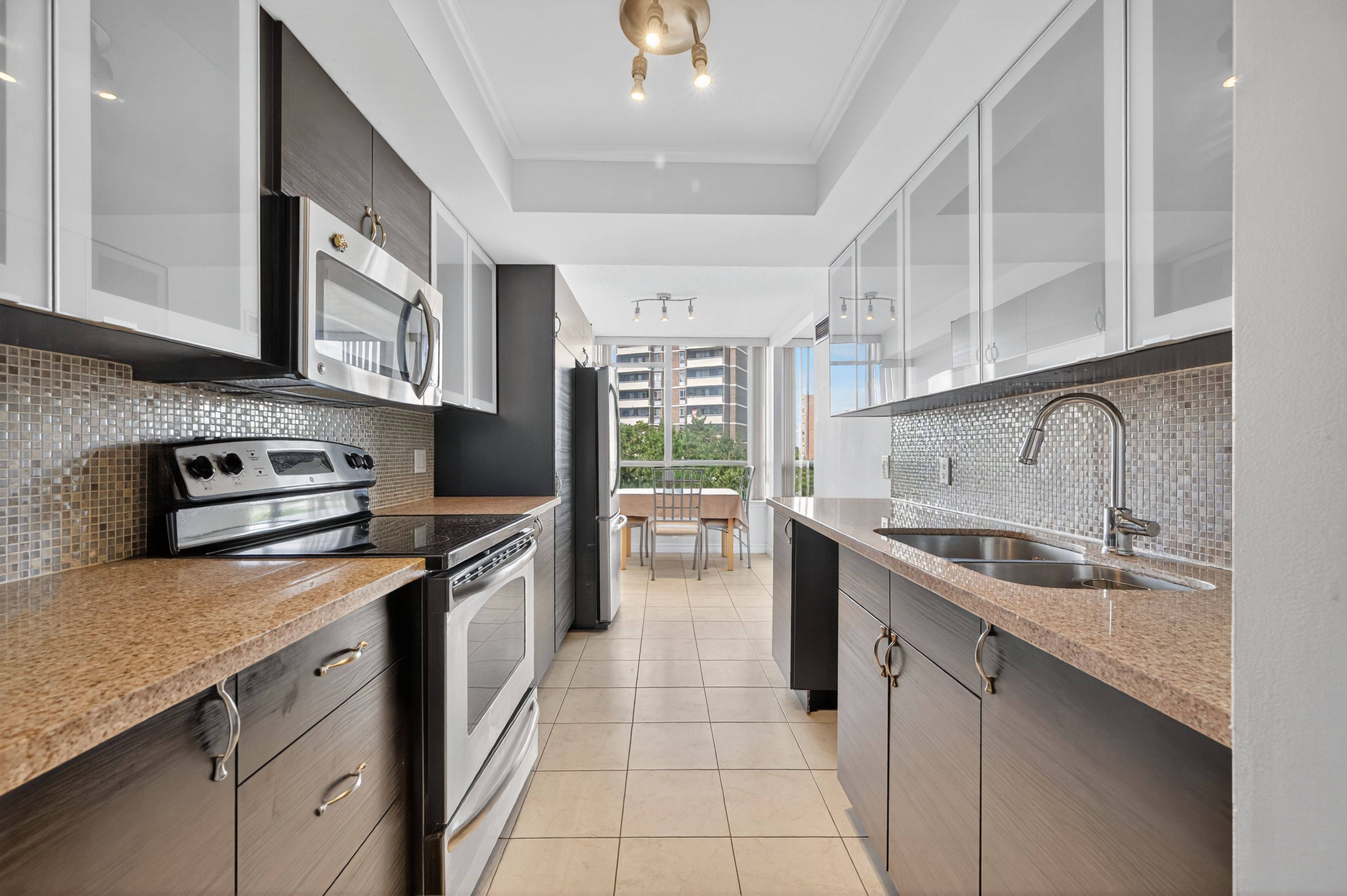 Toronto C07, ON M2R 3W5,1101 Steeles AVE W #602