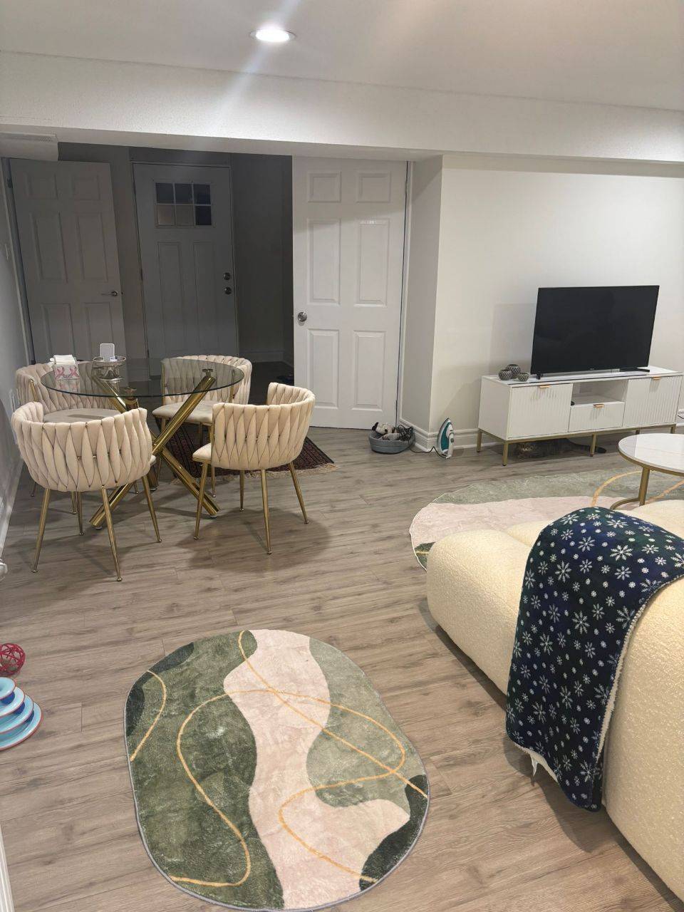 Richmond Hill, ON L4C 4L7,134 Oxford ST #LOWER UNIT