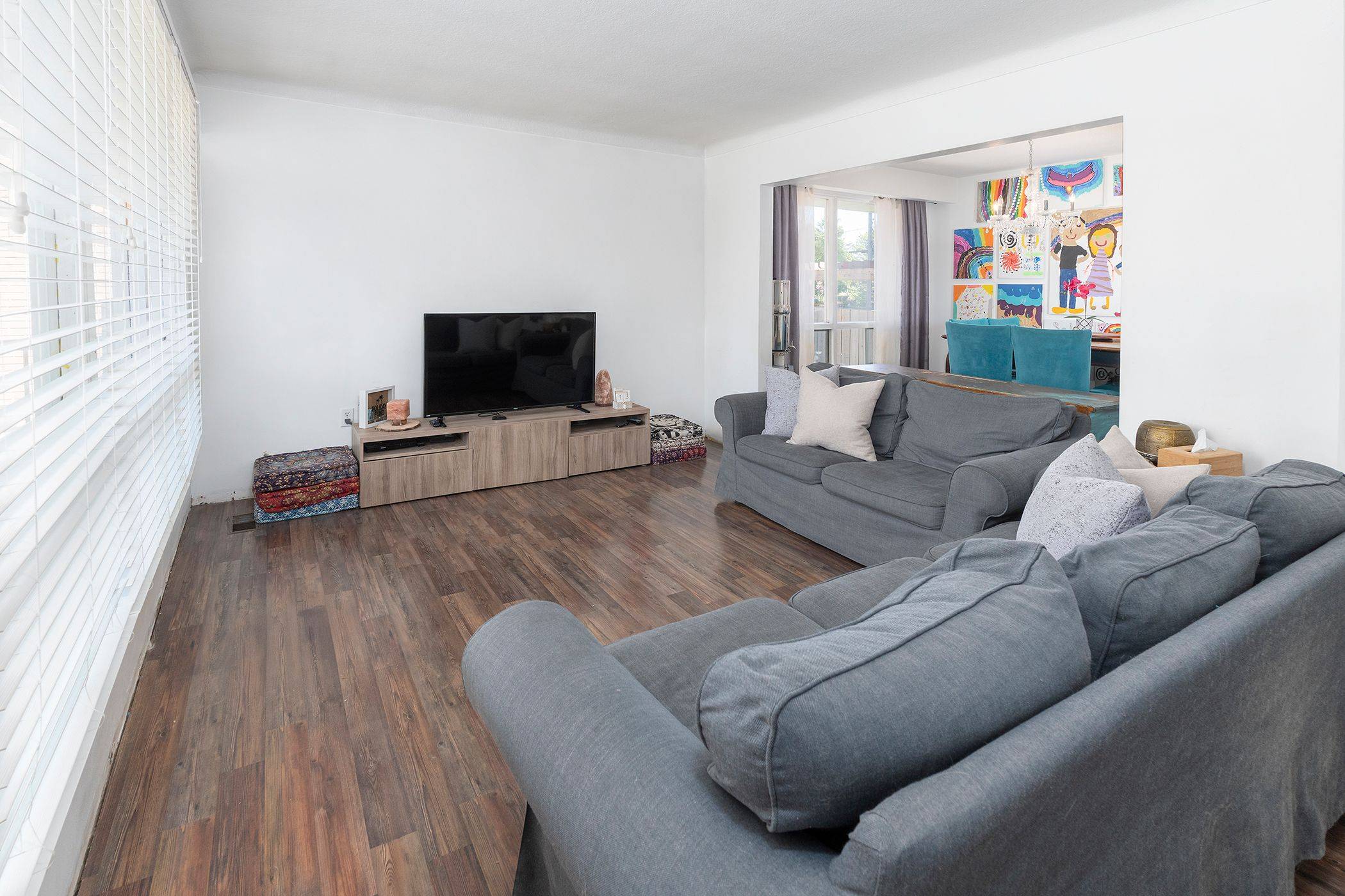 Welland, ON L3C 3B3,426 Clare AVE