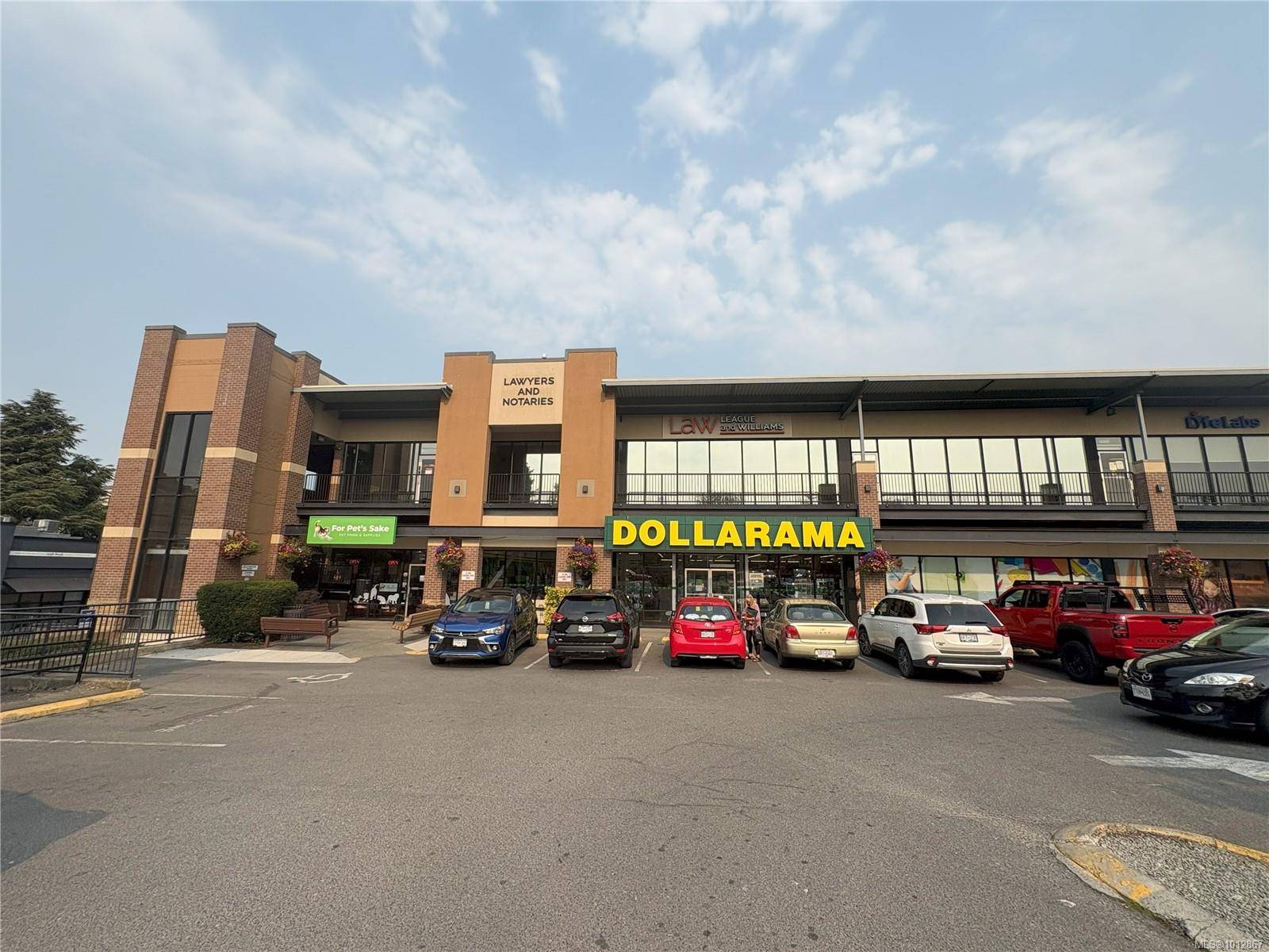 Victoria, BC V9A 7N6,174 Wilson St #210