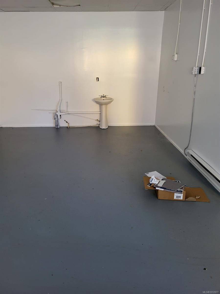 Sooke, BC V9Z 0A7,6596 Sooke Rd #105