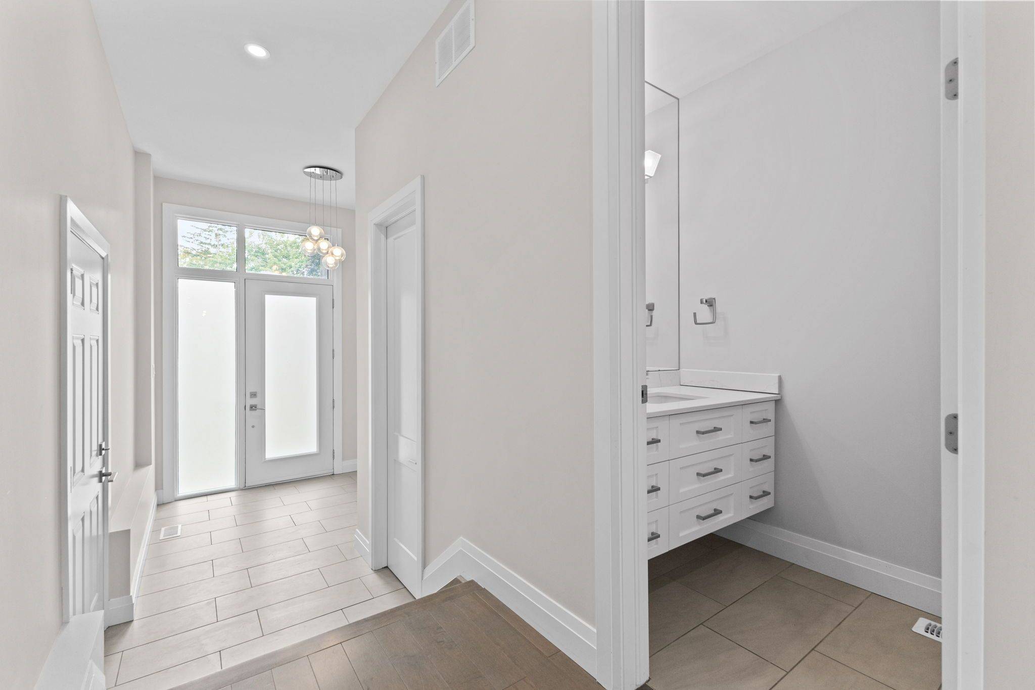 Westboro - Hampton Park, ON K1Z 5V6,463 Dawson AVE