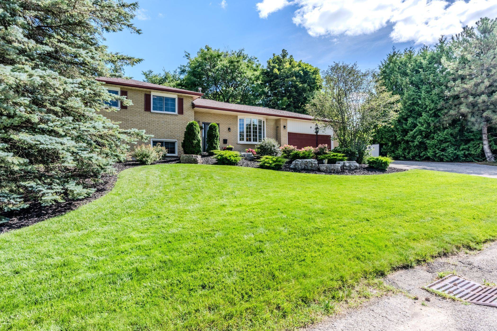 Erin, ON N0B 1T0,17 William Rex CRES