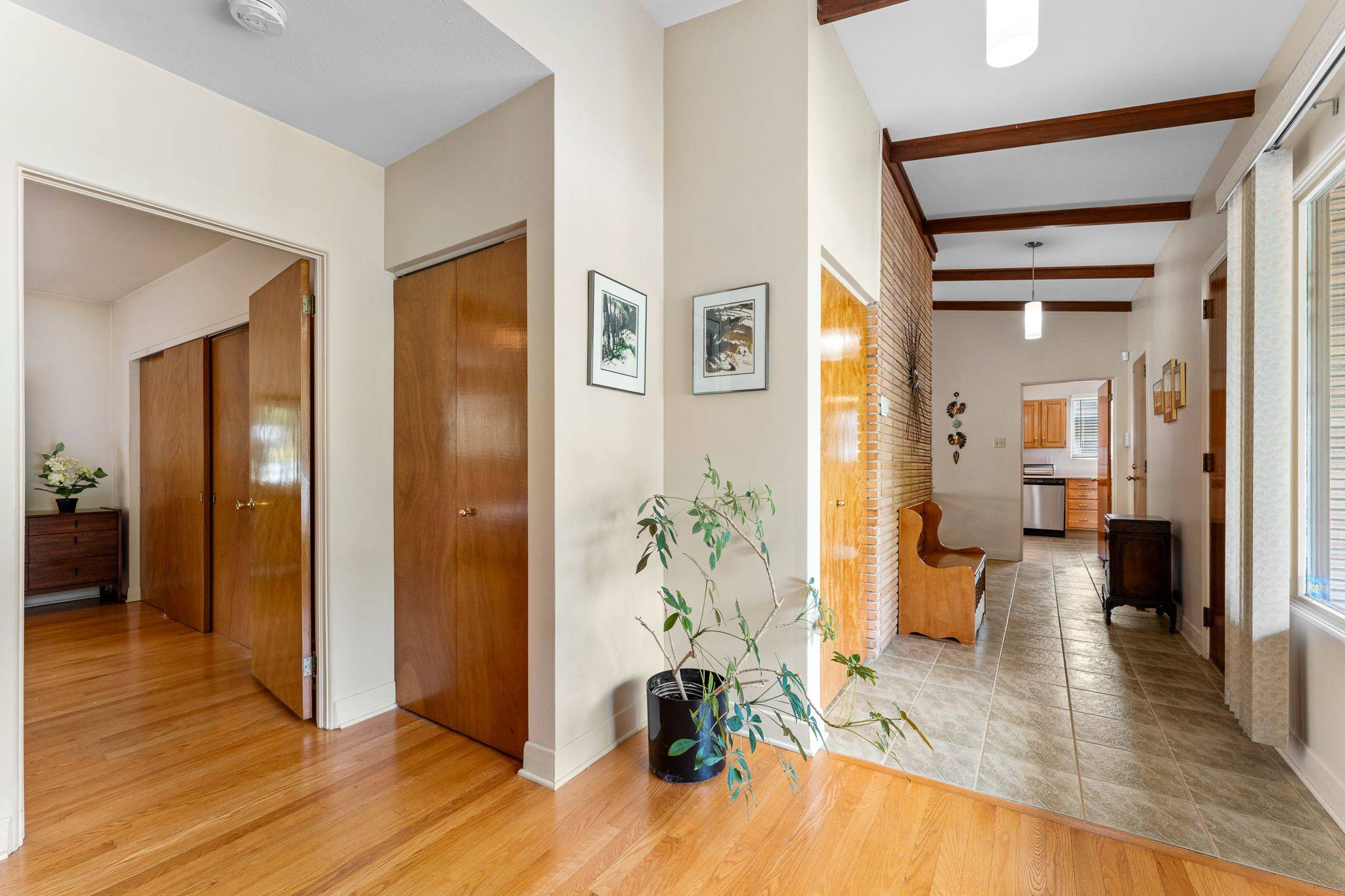 Dows Lake - Civic Hospital And Area, ON K1Y 3V2,116 Sherwood DR