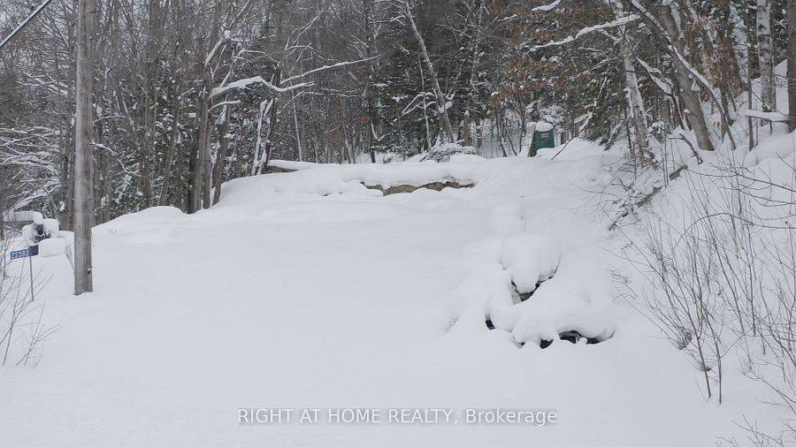 Lake Of Bays, ON P0A 1E0,22382 Highway 35 HWY
