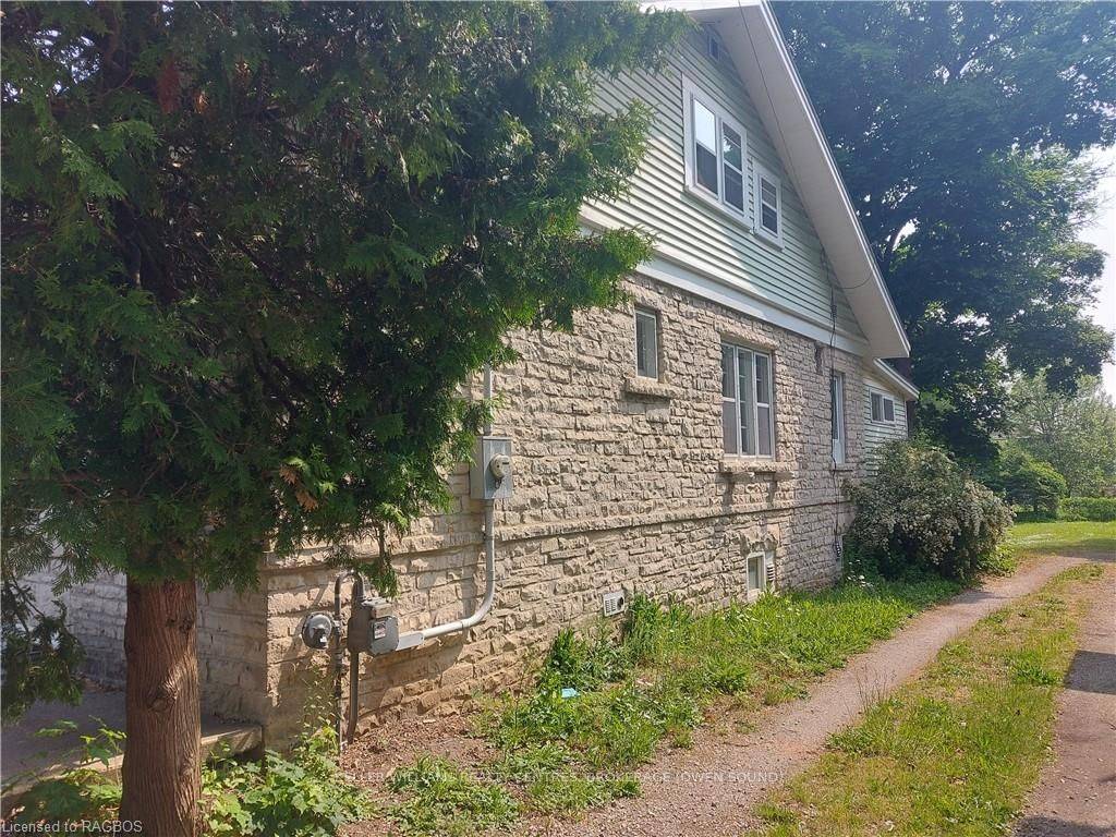 South Bruce Peninsula, ON N0H 2T0,513 BERFORD ST