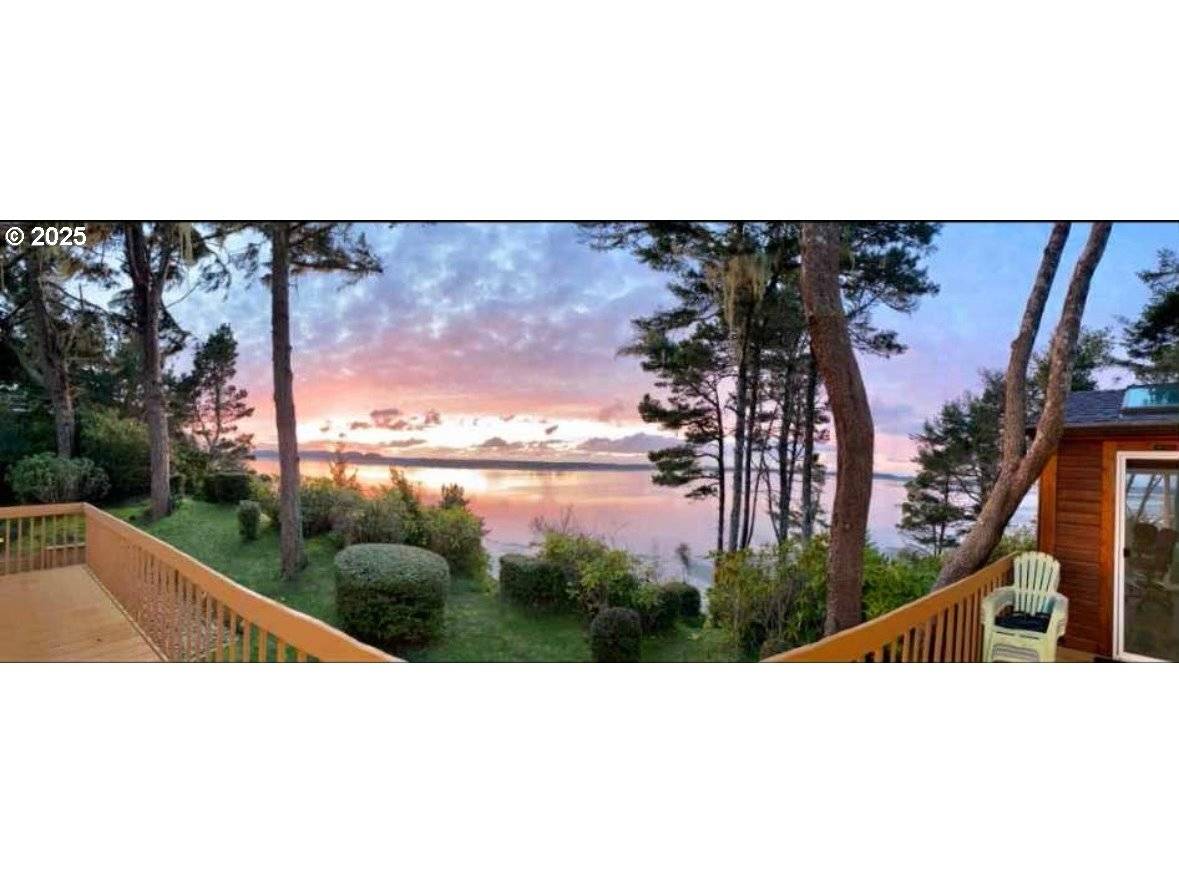 Coos Bay, OR 97420,620 JOHN AVE