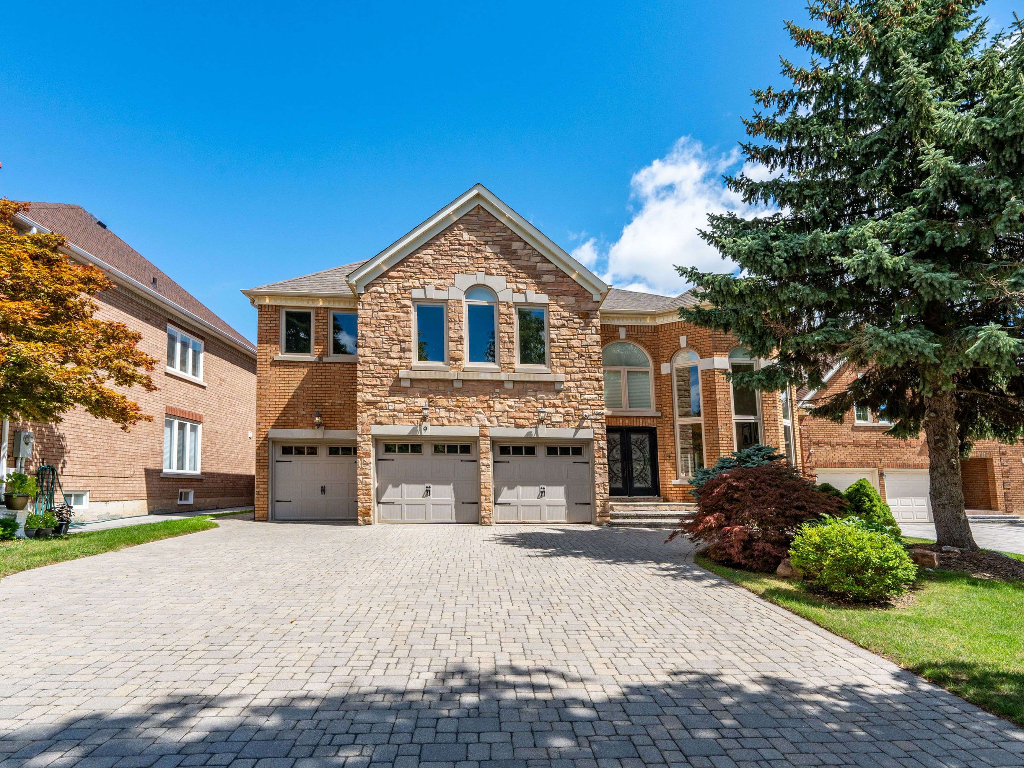 Richmond Hill, ON L4B 3C3,9 Dalewood DR