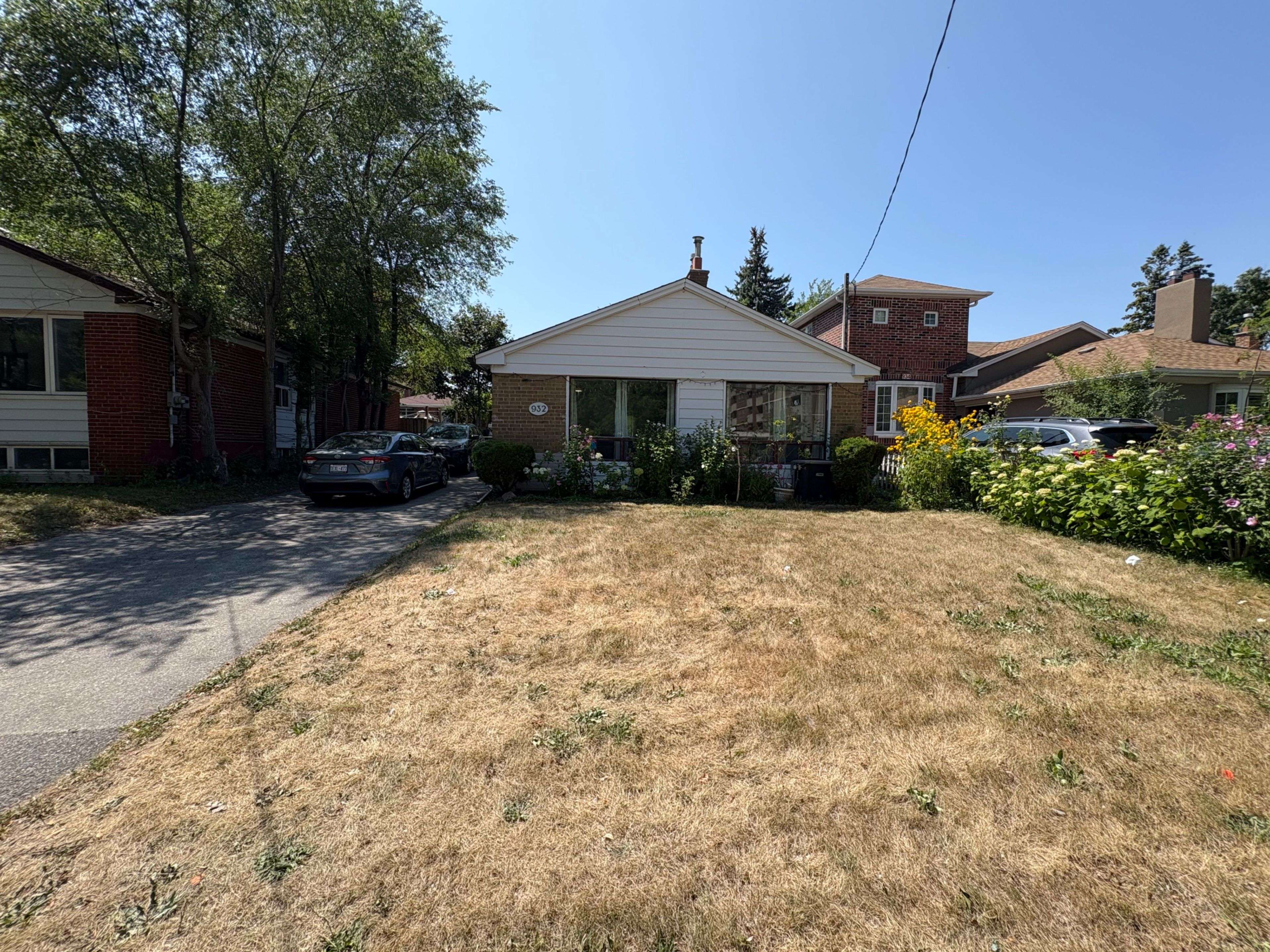 Toronto E08, ON M1K 4G3,932 Midland AVE