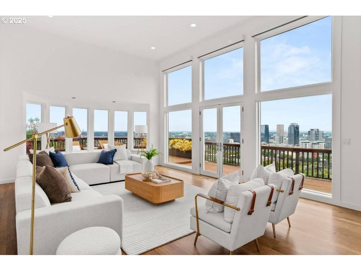 Portland, OR 97201,1558 SW UPPER HALL ST