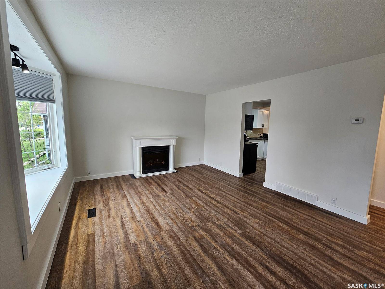 Unity, SK S0K 4L0,288 4th AVENUE W