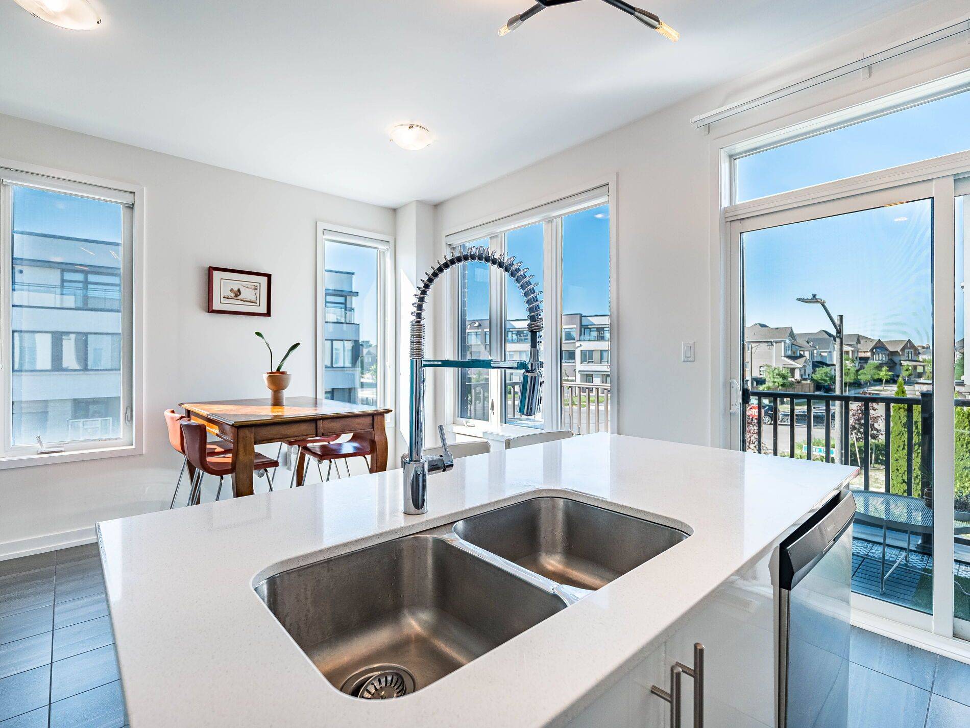 Oakville, ON L6H 0P2,3128 Mintwood CIR