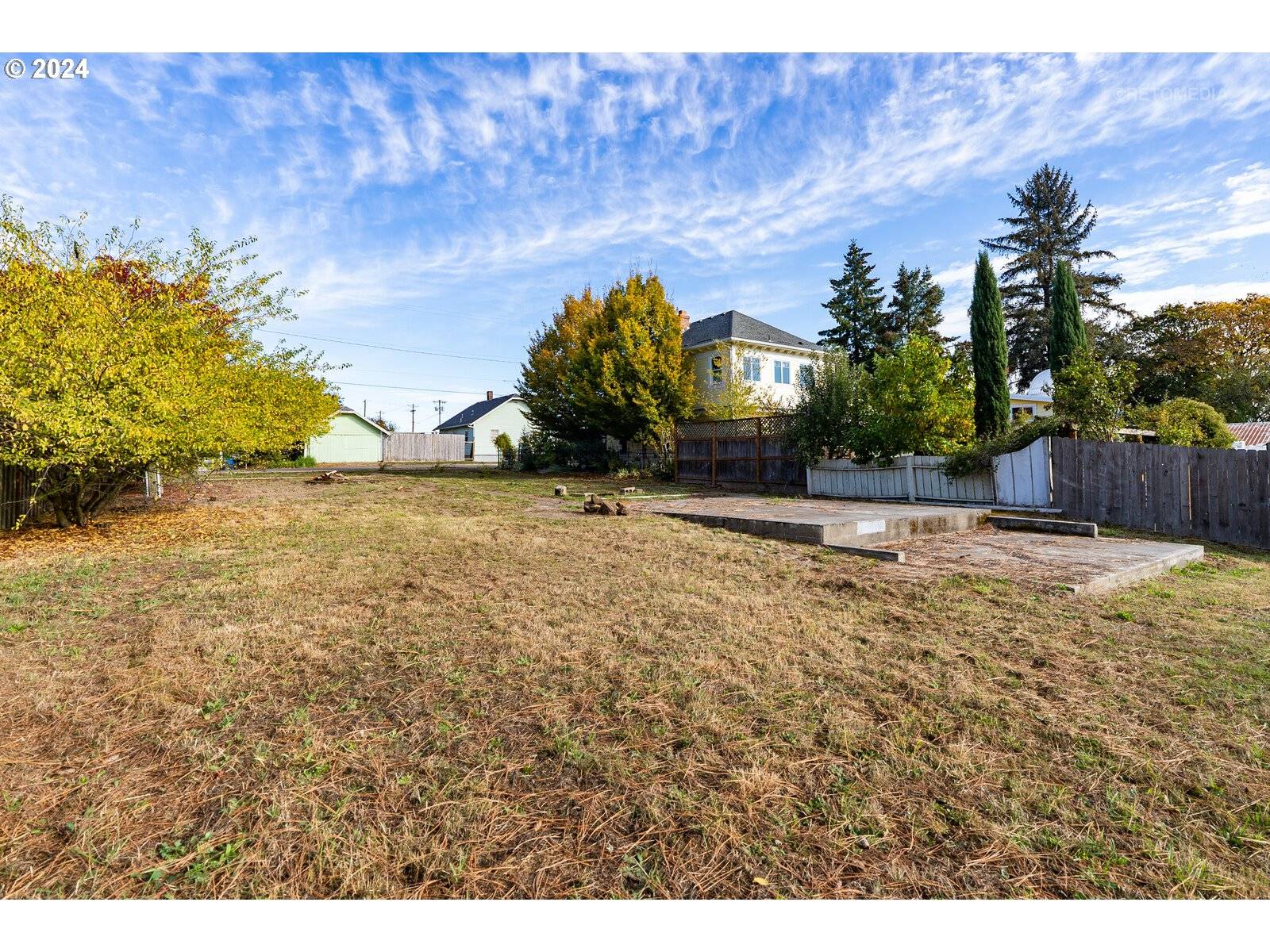 Carlton, OR 97111,420 W GRANT ST