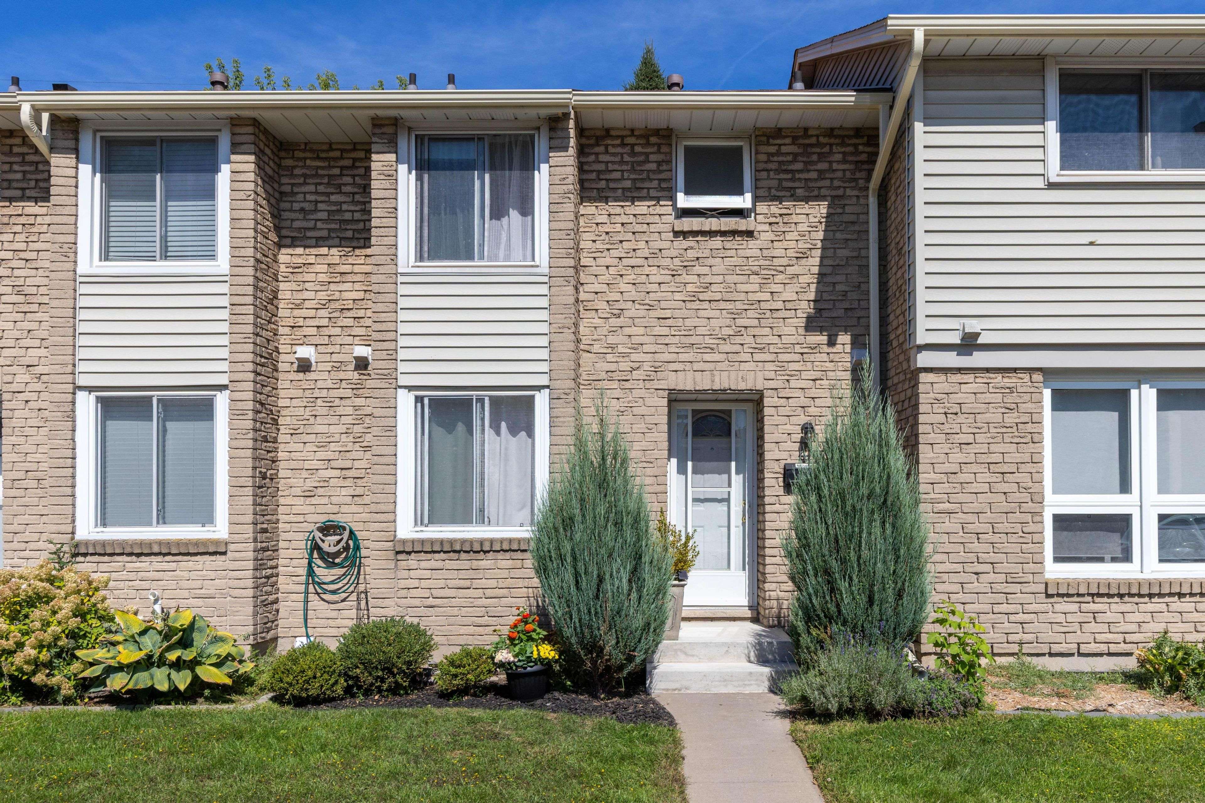 Niagara Falls, ON L2J 3W9,6767 Thorold Stone RD #43