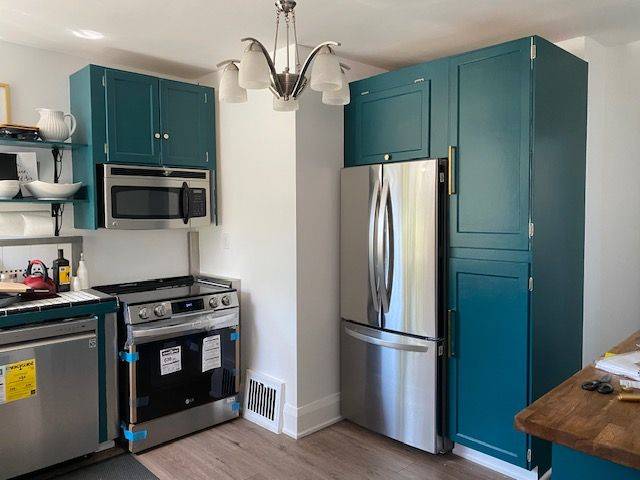 Barrie, ON L4M 3H8,199 Owen ST #Upper