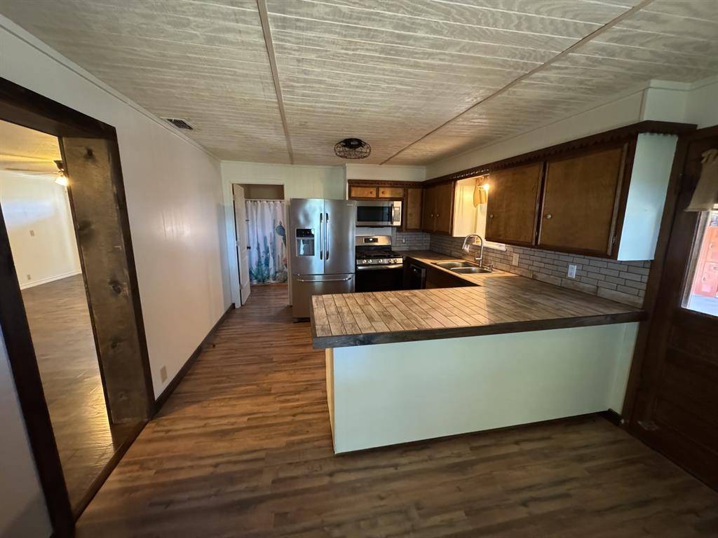 Seymour, TX 76380,19516 E Hwy 277