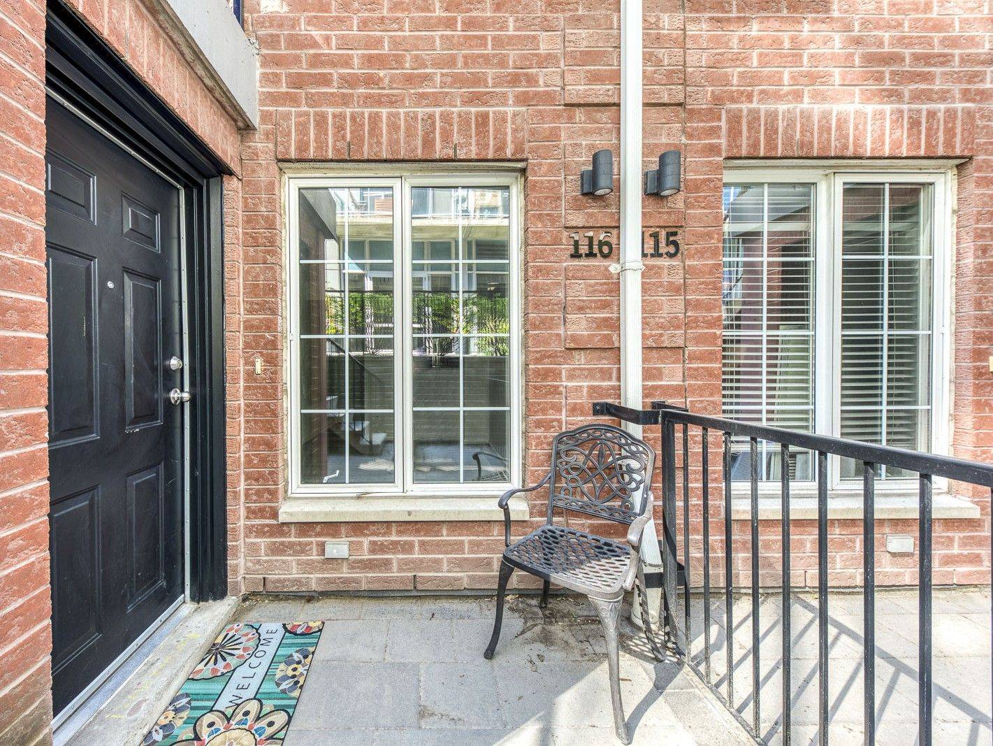 Toronto C01, ON M6K 3N4,70 Douro ST #116