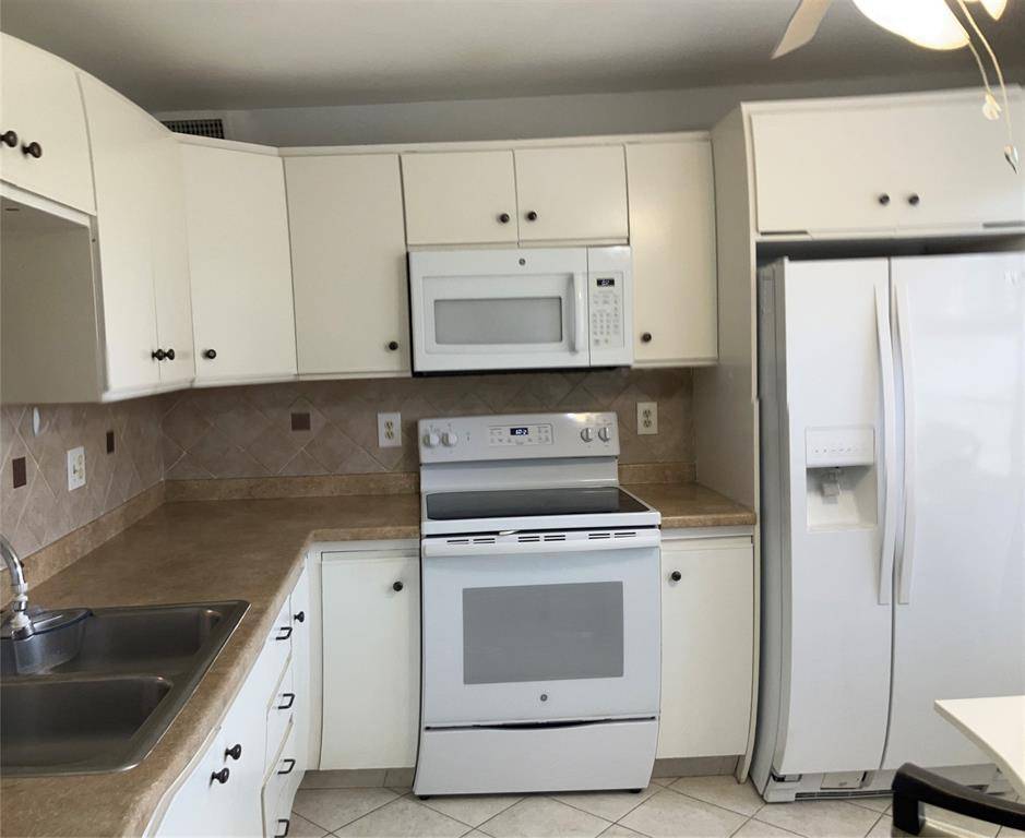 Coconut Creek, FL 33066,3102 Portofino Pt #k3